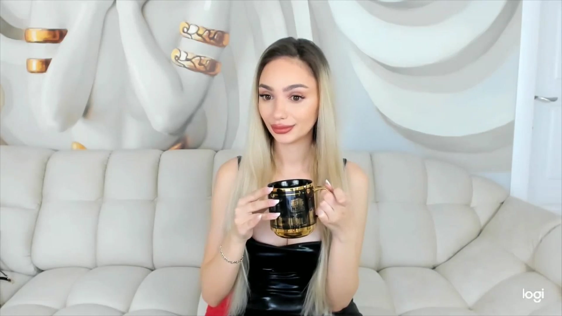 Gallery image thumbnail from HaleySweet18's myfreecams stream on, 03/18/2026, 23:21 image 2 of 20