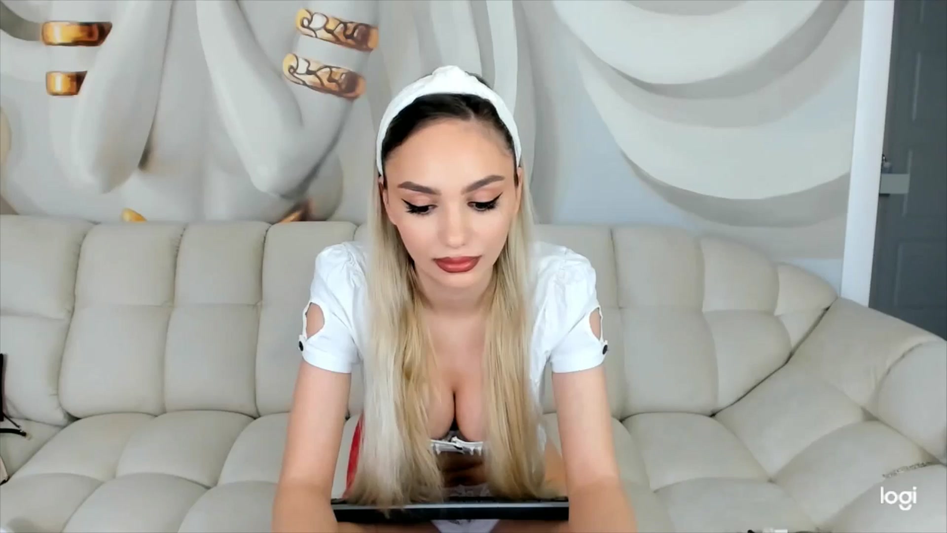 Gallery image thumbnail from HaleySweet18's myfreecams stream on, 03/26/2026, 24:01 image 7 of 20