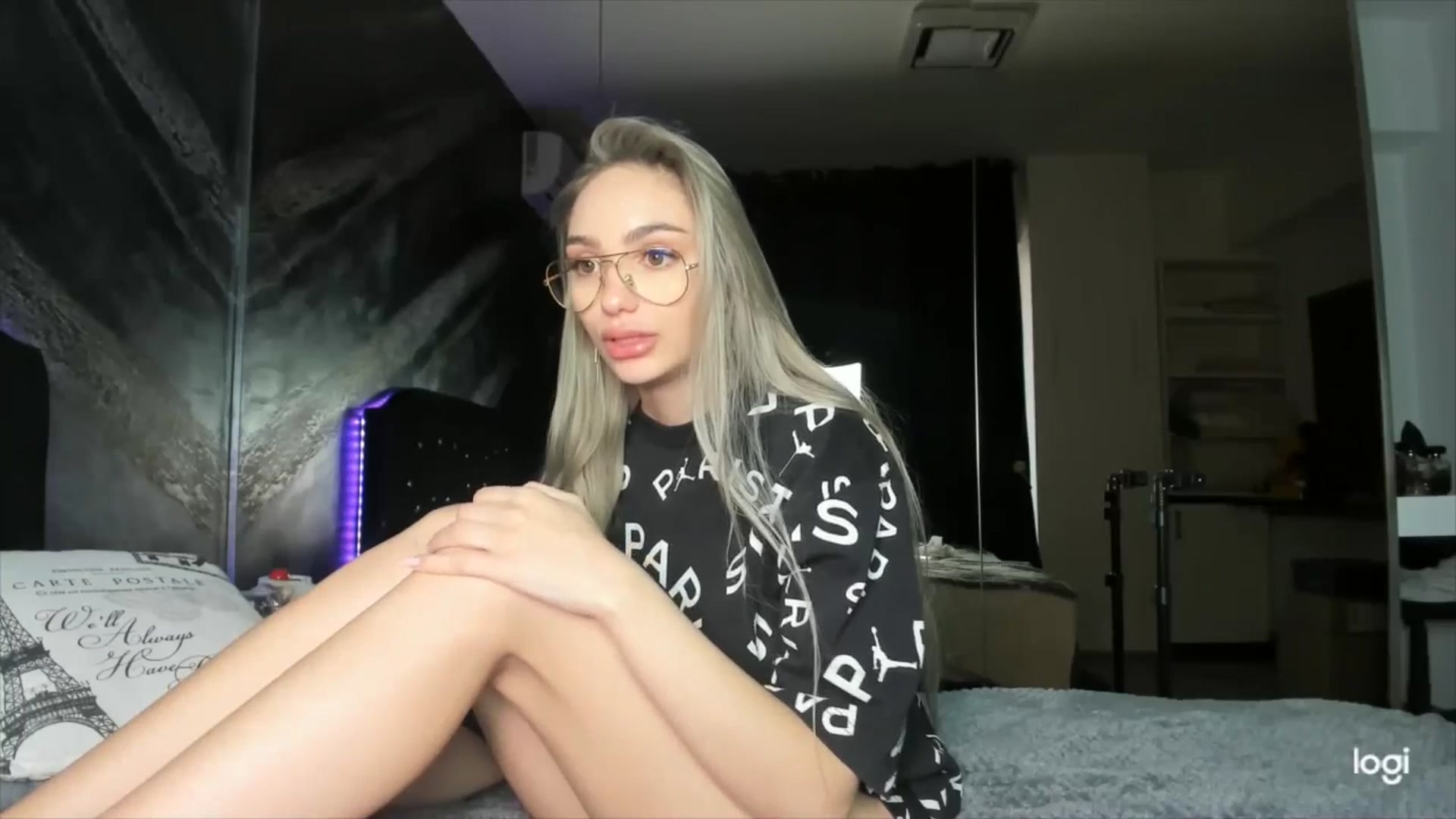 Gallery image thumbnail from HaleySweet18's myfreecams stream on, 04/15/2026, 05:01 image 12 of 20