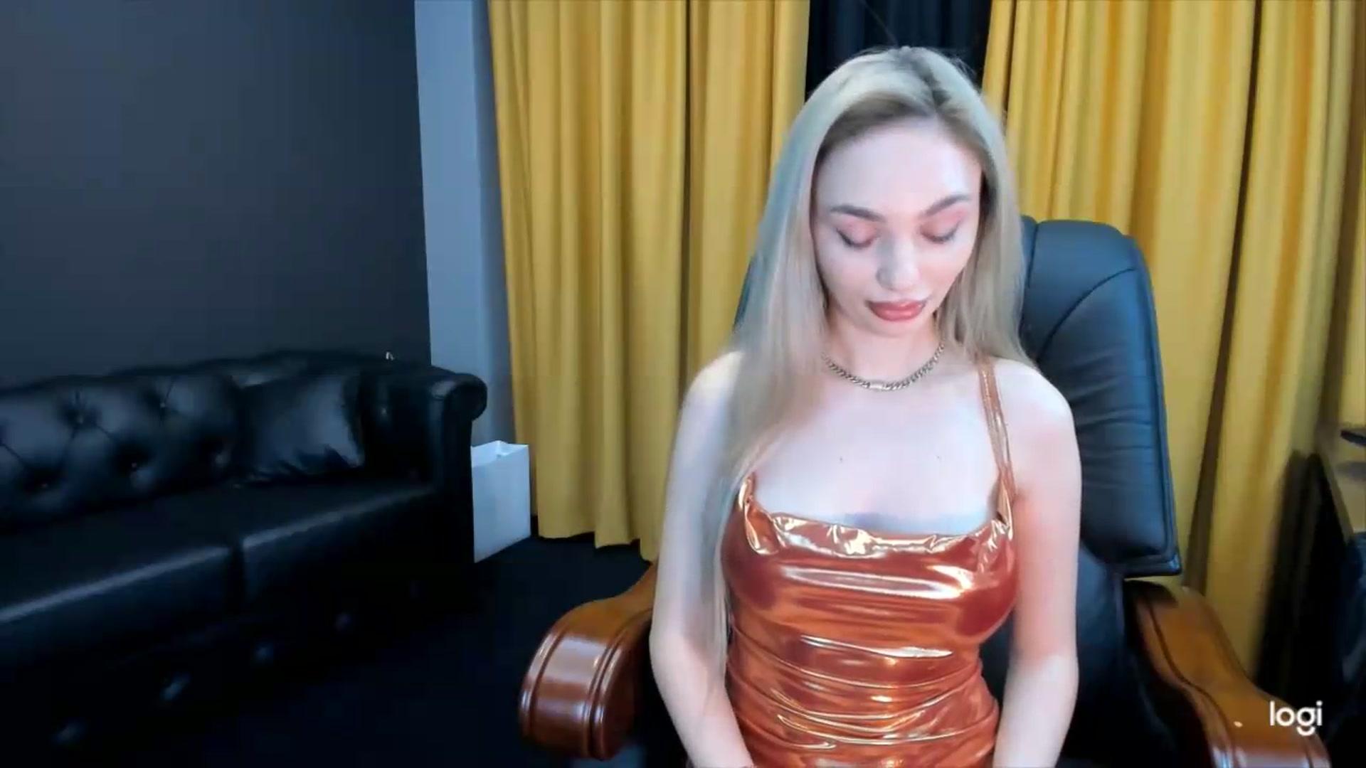 Gallery image thumbnail from HaleySweet18's myfreecams stream on, 05/12/2026, 22:27 image 3 of 20