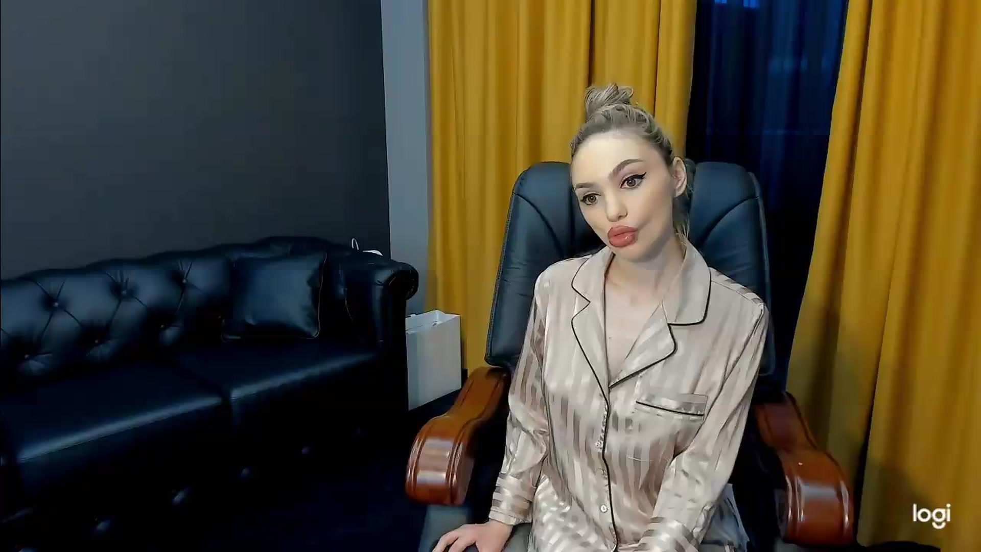 Gallery image thumbnail from HaleySweet18's myfreecams stream on, 05/13/2026, 18:01 image 7 of 20