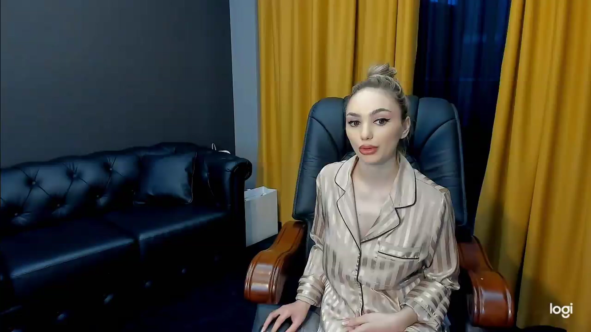 Gallery image thumbnail from HaleySweet18's myfreecams stream on, 05/13/2026, 18:01 image 8 of 20