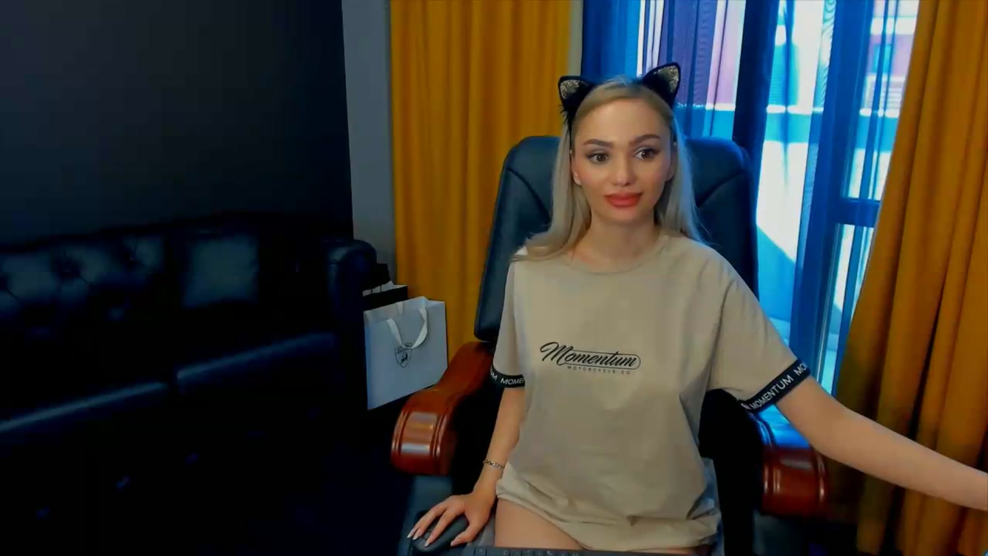 Gallery image thumbnail from HaleySweet18's myfreecams stream on, 06/05/2026, 06:48 image 14 of 20