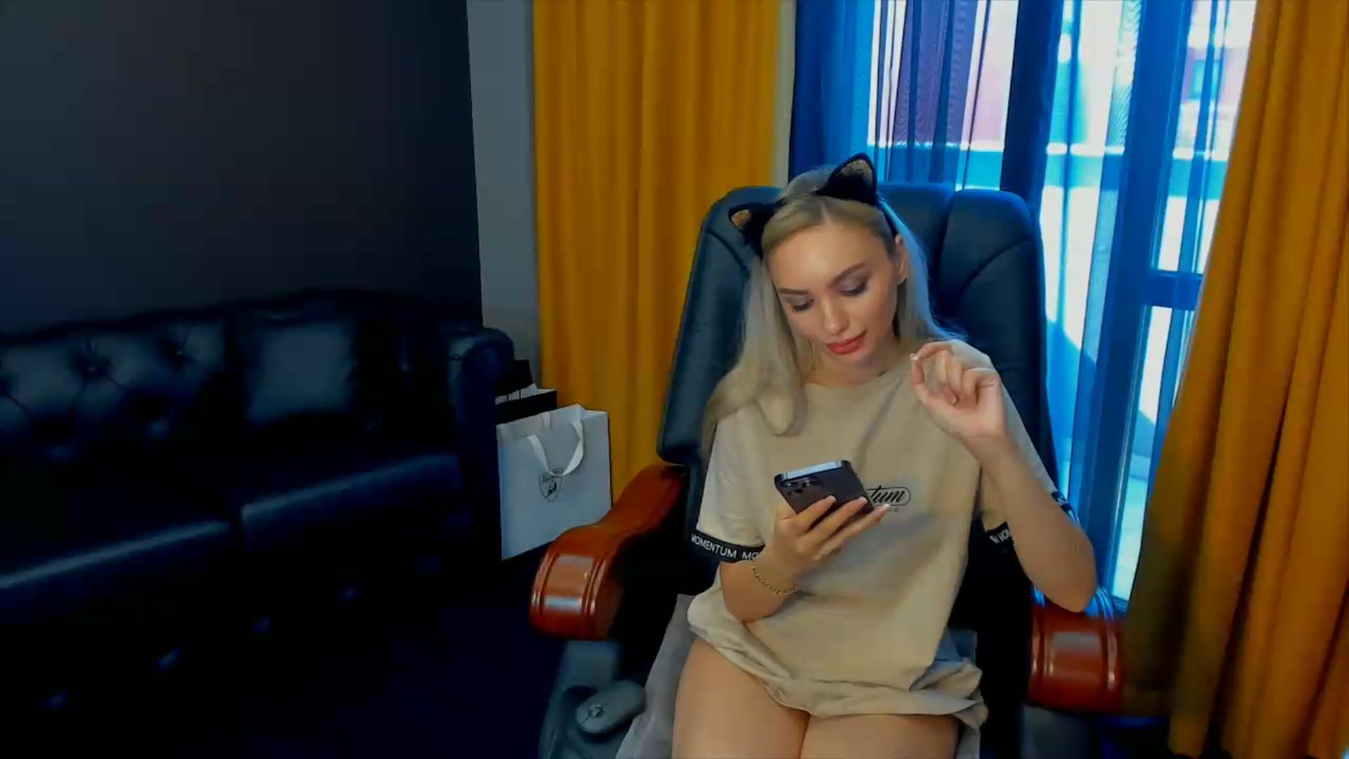 Gallery image thumbnail from HaleySweet18's myfreecams stream on, 06/05/2026, 06:48 image 13 of 20