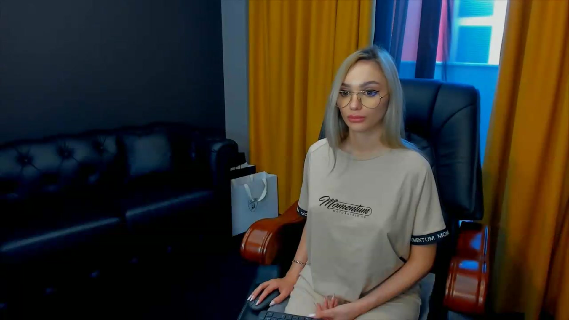 Gallery image thumbnail from HaleySweet18's myfreecams stream on, 06/10/2026, 05:29 image 3 of 20