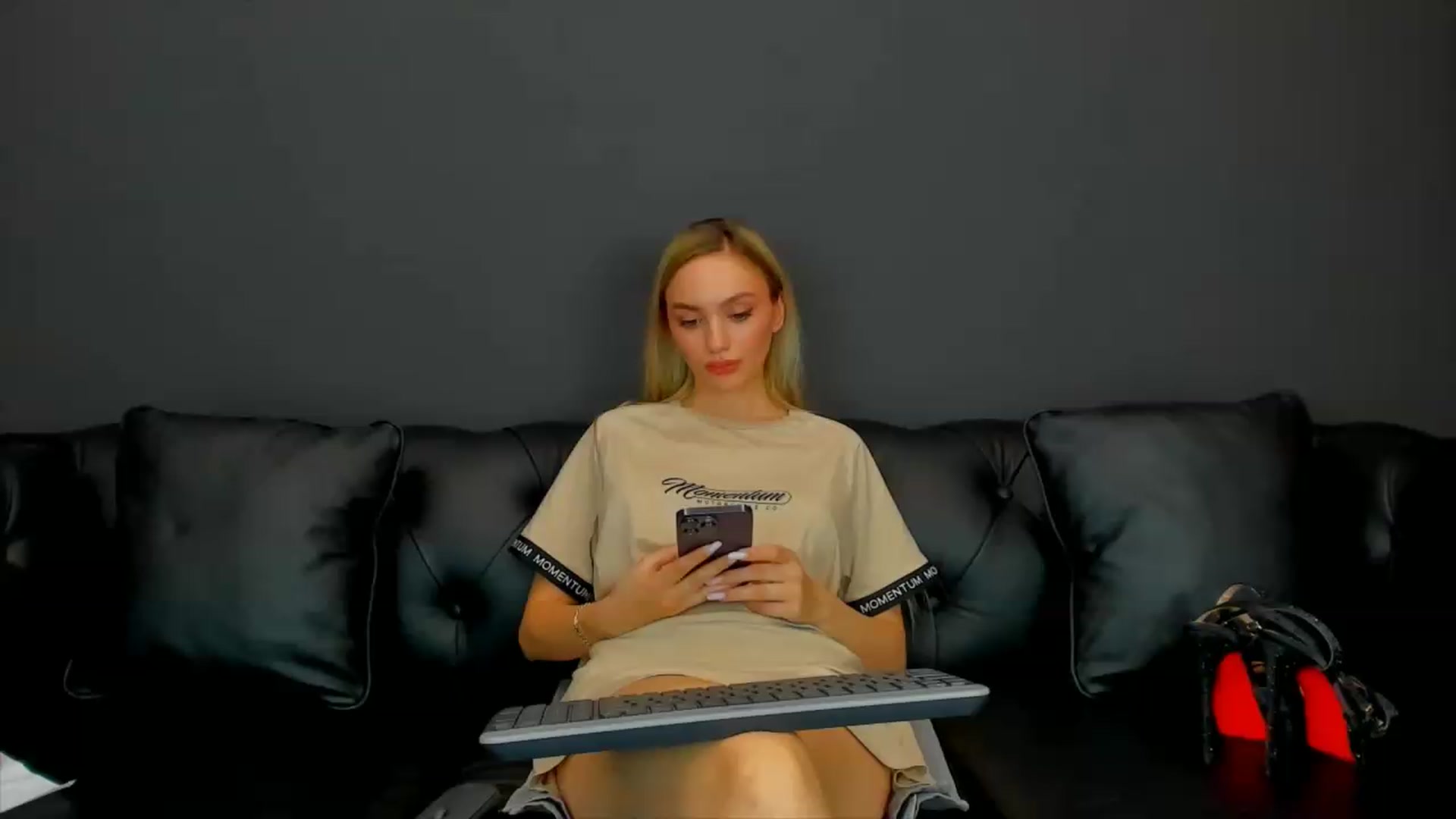 Gallery image thumbnail from HaleySweet18's myfreecams stream on, 06/24/2026, 21:04 image 16 of 20