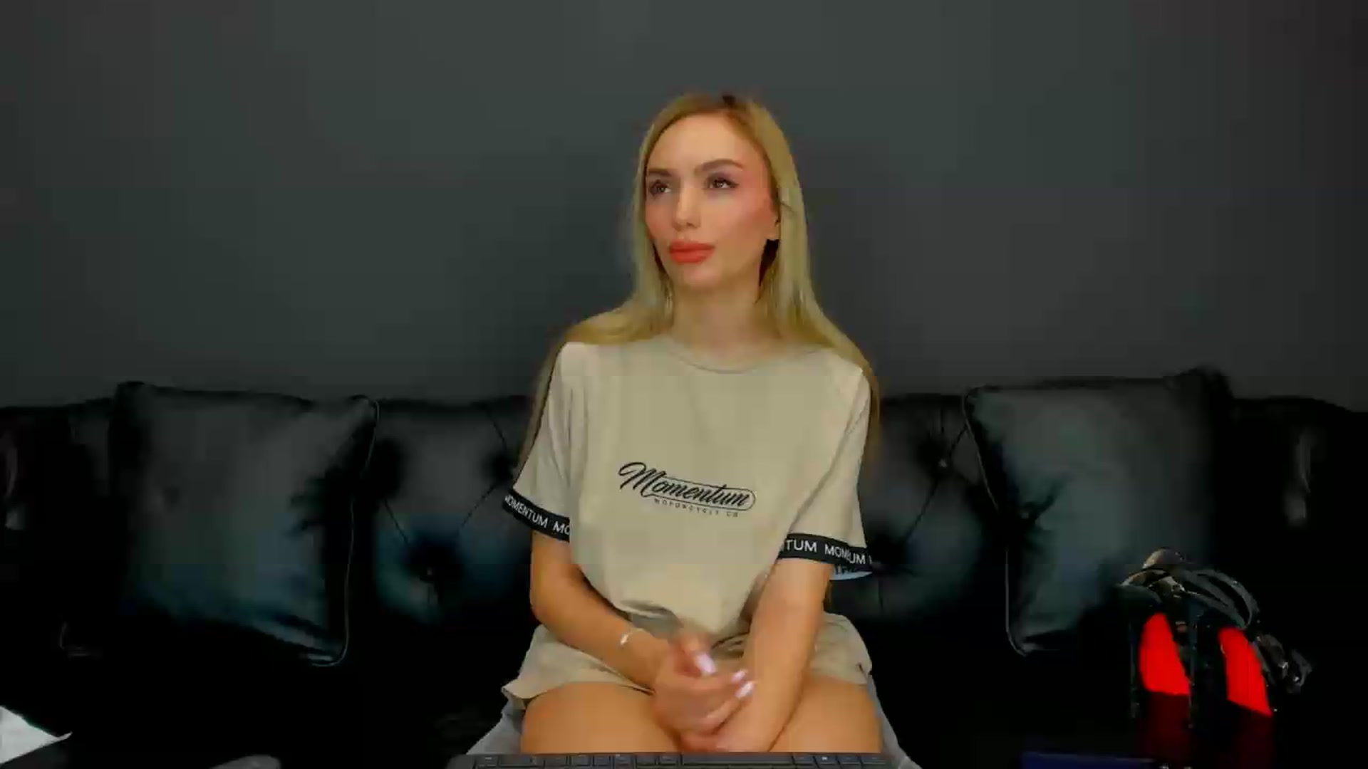 Gallery image thumbnail from HaleySweet18's myfreecams stream on, 06/24/2026, 21:04 image 7 of 20