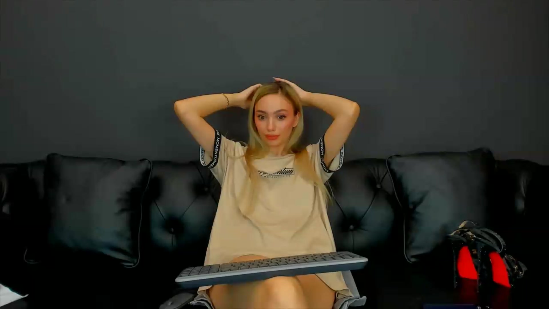 Gallery image thumbnail from HaleySweet18's myfreecams stream on, 06/24/2026, 21:04 image 14 of 20