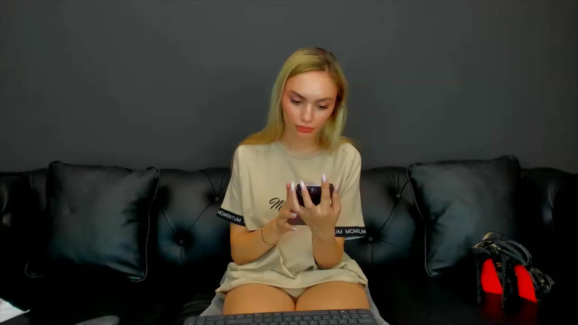 Gallery image thumbnail from HaleySweet18's myfreecams stream on, 06/24/2026, 21:04 image 4 of 20