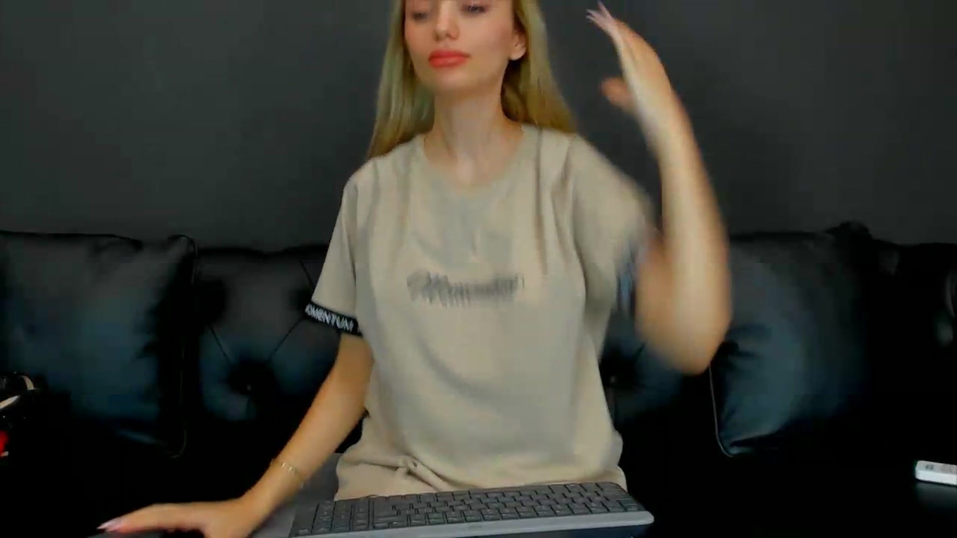 Gallery image thumbnail from HaleySweet18's myfreecams stream on, 06/25/2026, 05:14 image 4 of 20