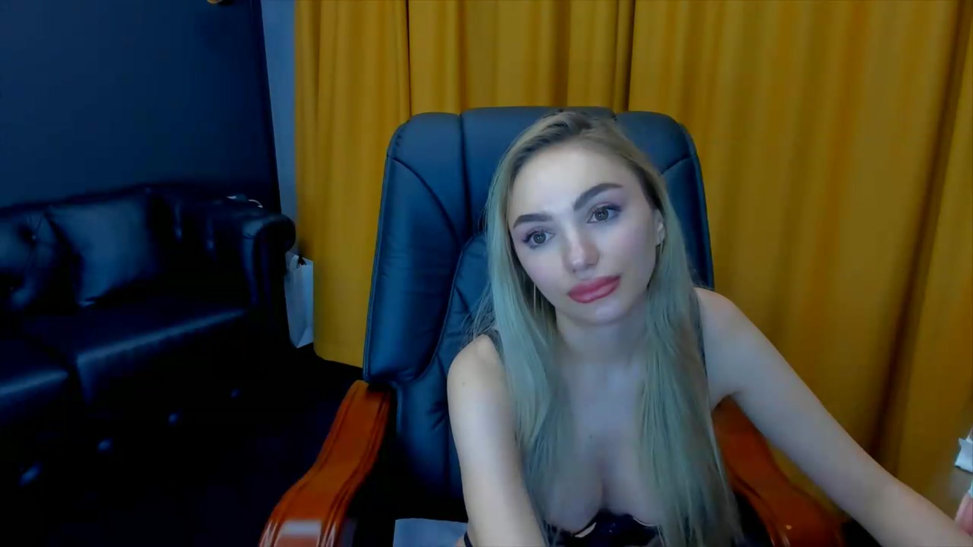 Gallery image thumbnail from HaleySweet18's myfreecams stream on, 06/28/2026, 06:44 image 6 of 20