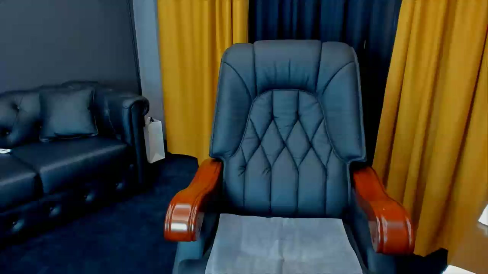 Gallery image thumbnail from HaleySweet18's myfreecams stream on, 06/30/2026, 23:11 image 18 of 20
