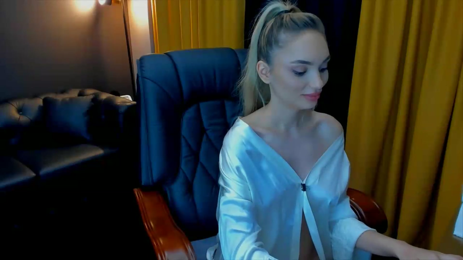 Gallery image thumbnail from HaleySweet18's myfreecams stream on, 07/05/2026, 24:00 image 6 of 20