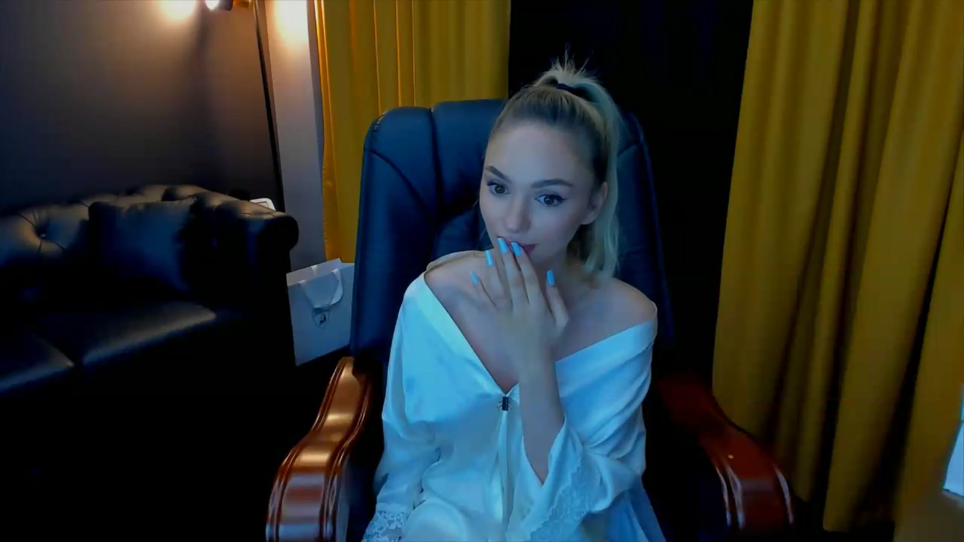 Gallery image thumbnail from HaleySweet18's myfreecams stream on, 07/05/2026, 24:00 image 5 of 20