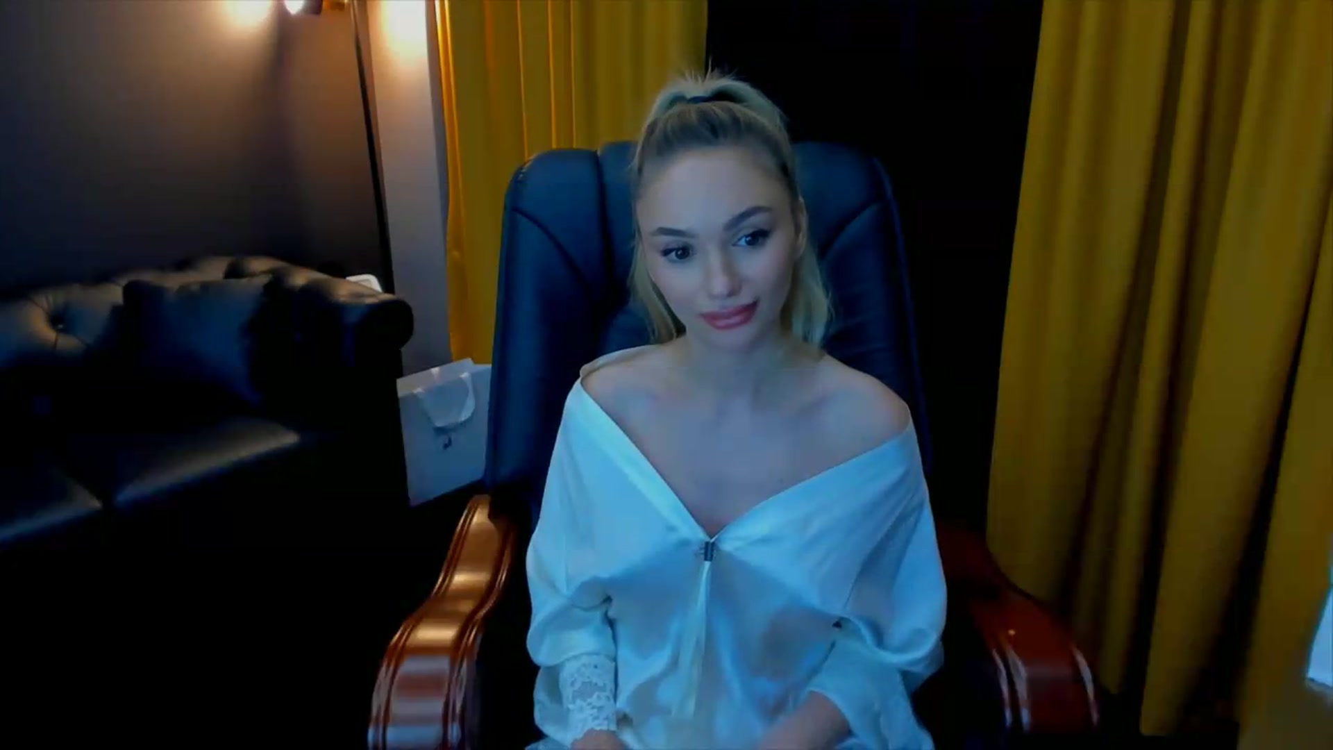Gallery image thumbnail from HaleySweet18's myfreecams stream on, 07/05/2026, 24:00 image 3 of 20
