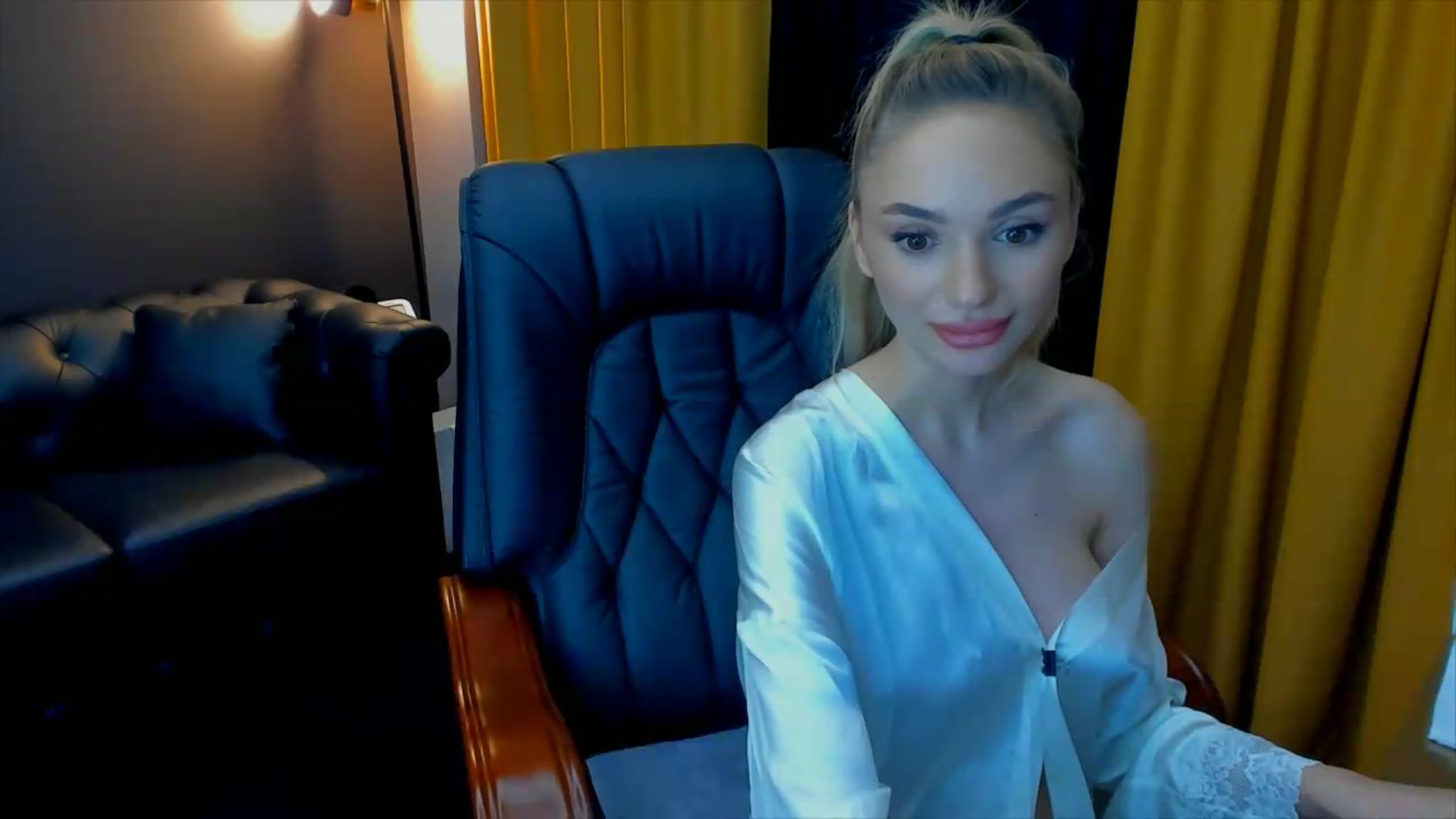 Gallery image thumbnail from HaleySweet18's myfreecams stream on, 07/05/2026, 24:00 image 16 of 20