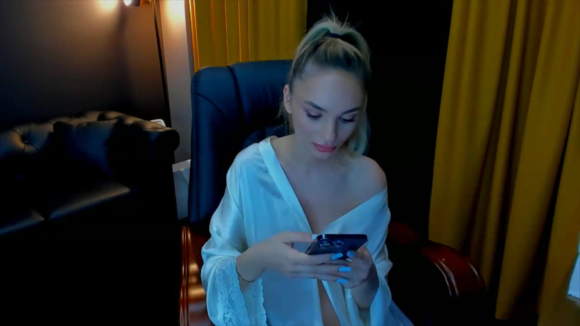 Gallery image thumbnail from HaleySweet18's myfreecams stream on, 07/05/2026, 24:00 image 8 of 20