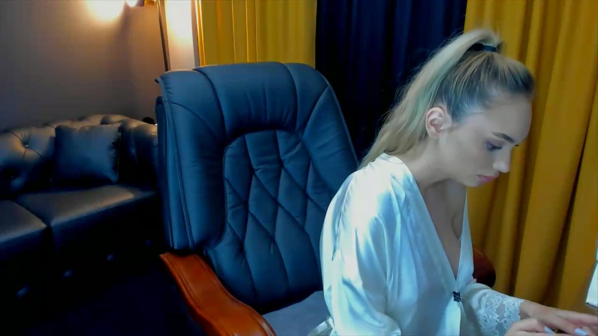 Gallery image thumbnail from HaleySweet18's myfreecams stream on, 07/05/2026, 01:11 image 12 of 20