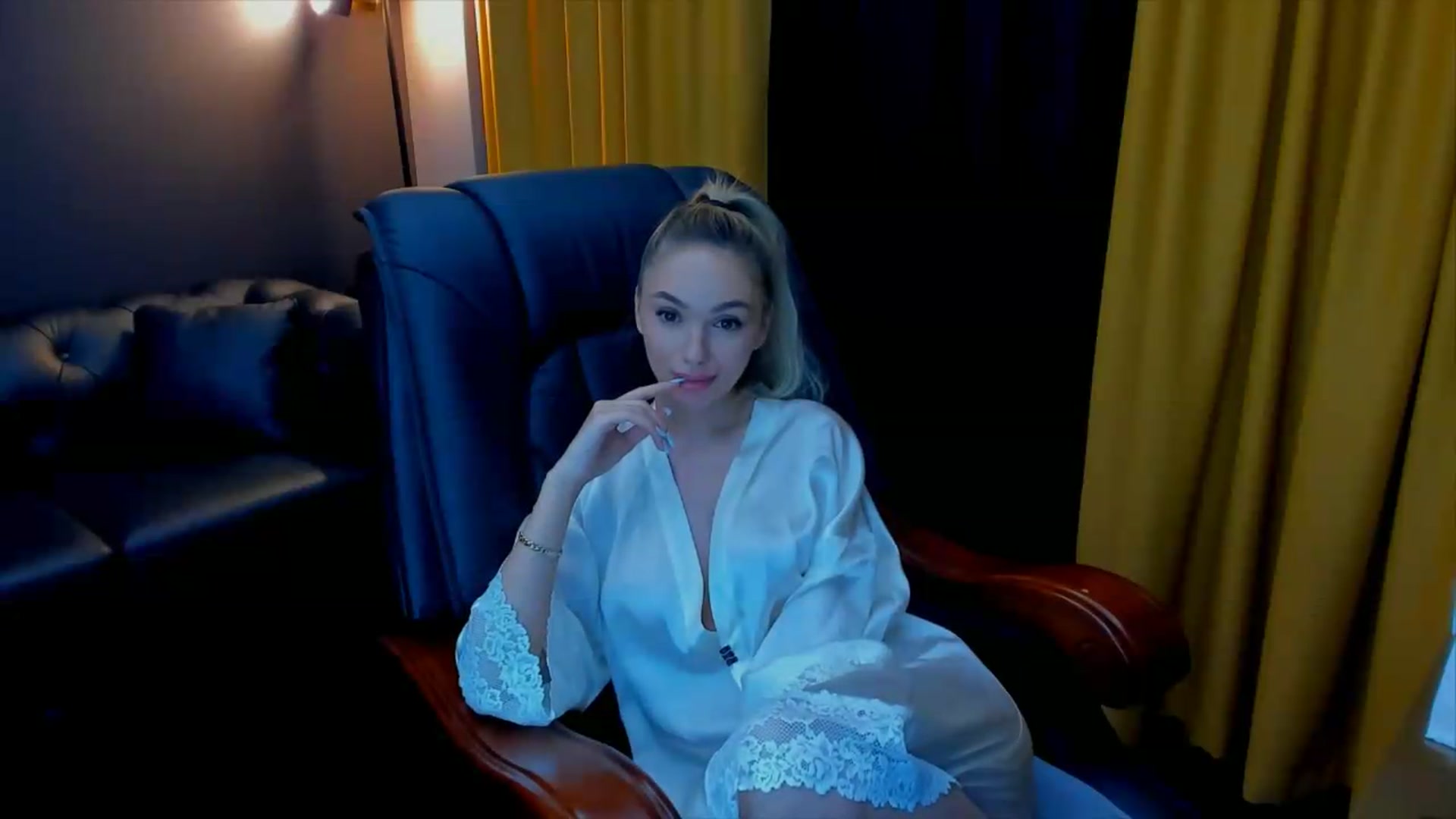 Gallery image thumbnail from HaleySweet18's myfreecams stream on, 07/05/2026, 01:11 image 18 of 20