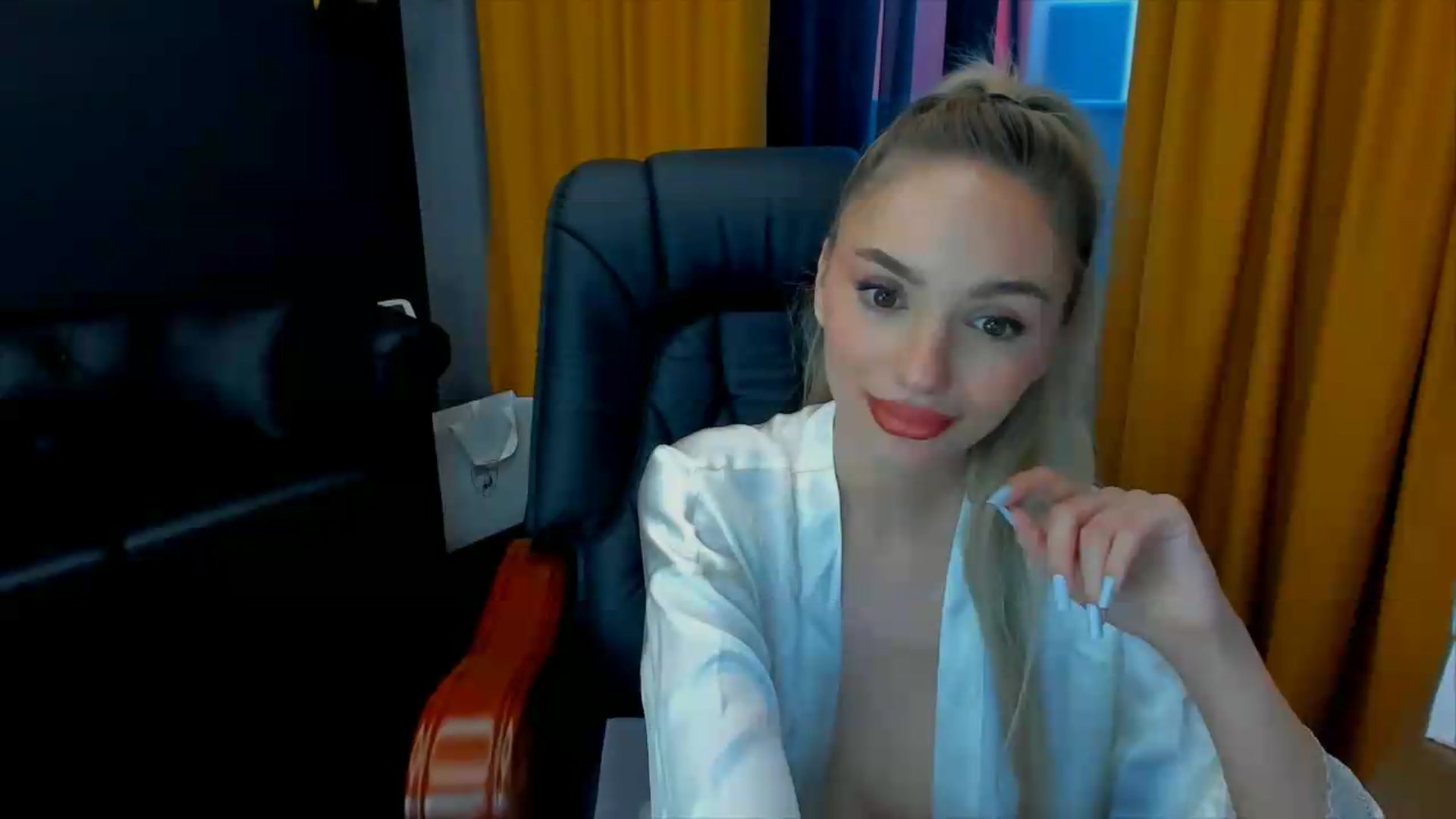 Gallery image thumbnail from HaleySweet18's myfreecams stream on, 07/05/2026, 05:48 image 2 of 20