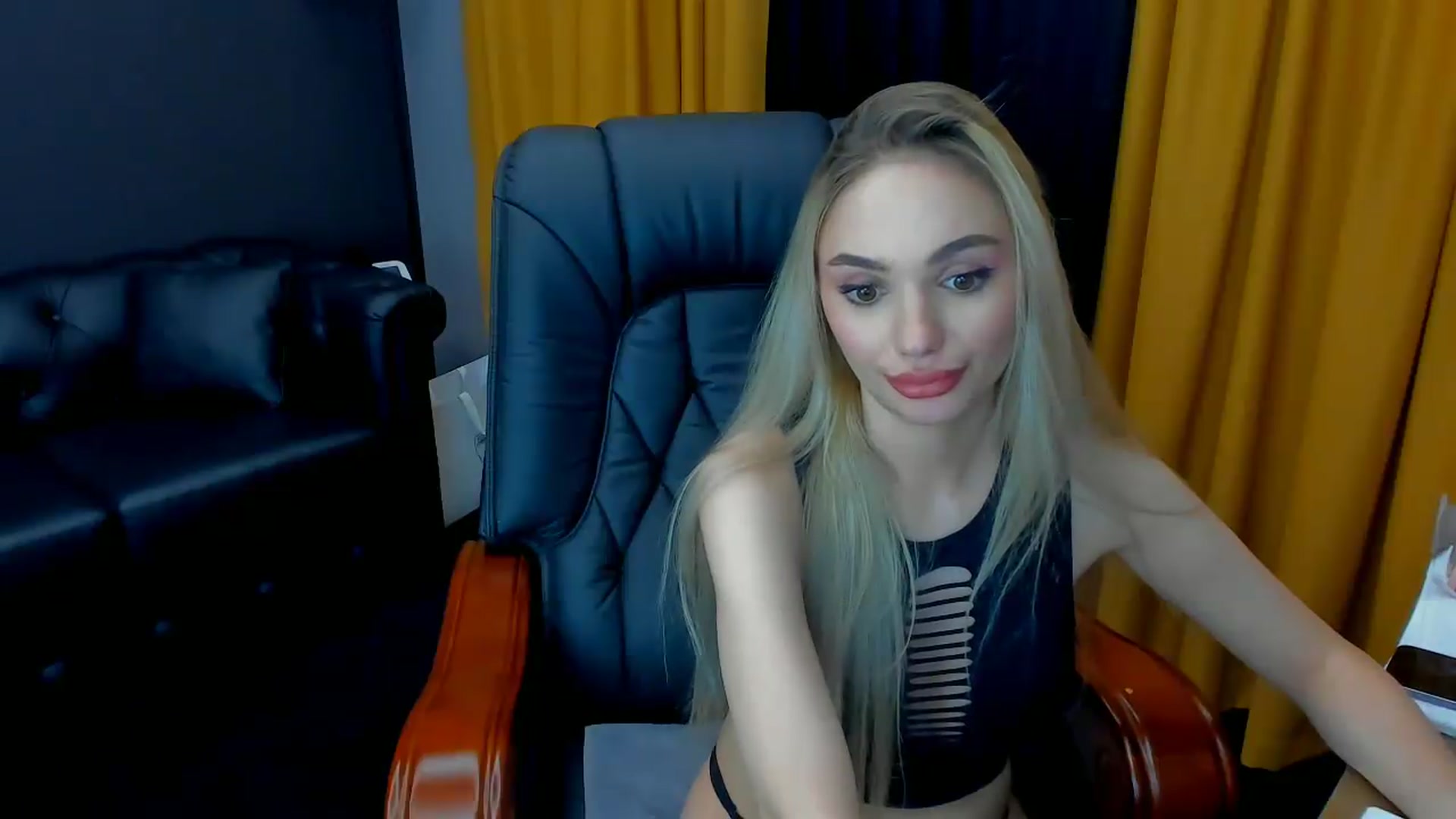 Gallery image thumbnail from HaleySweet18's myfreecams stream on, 07/08/2026, 24:00 image 13 of 20