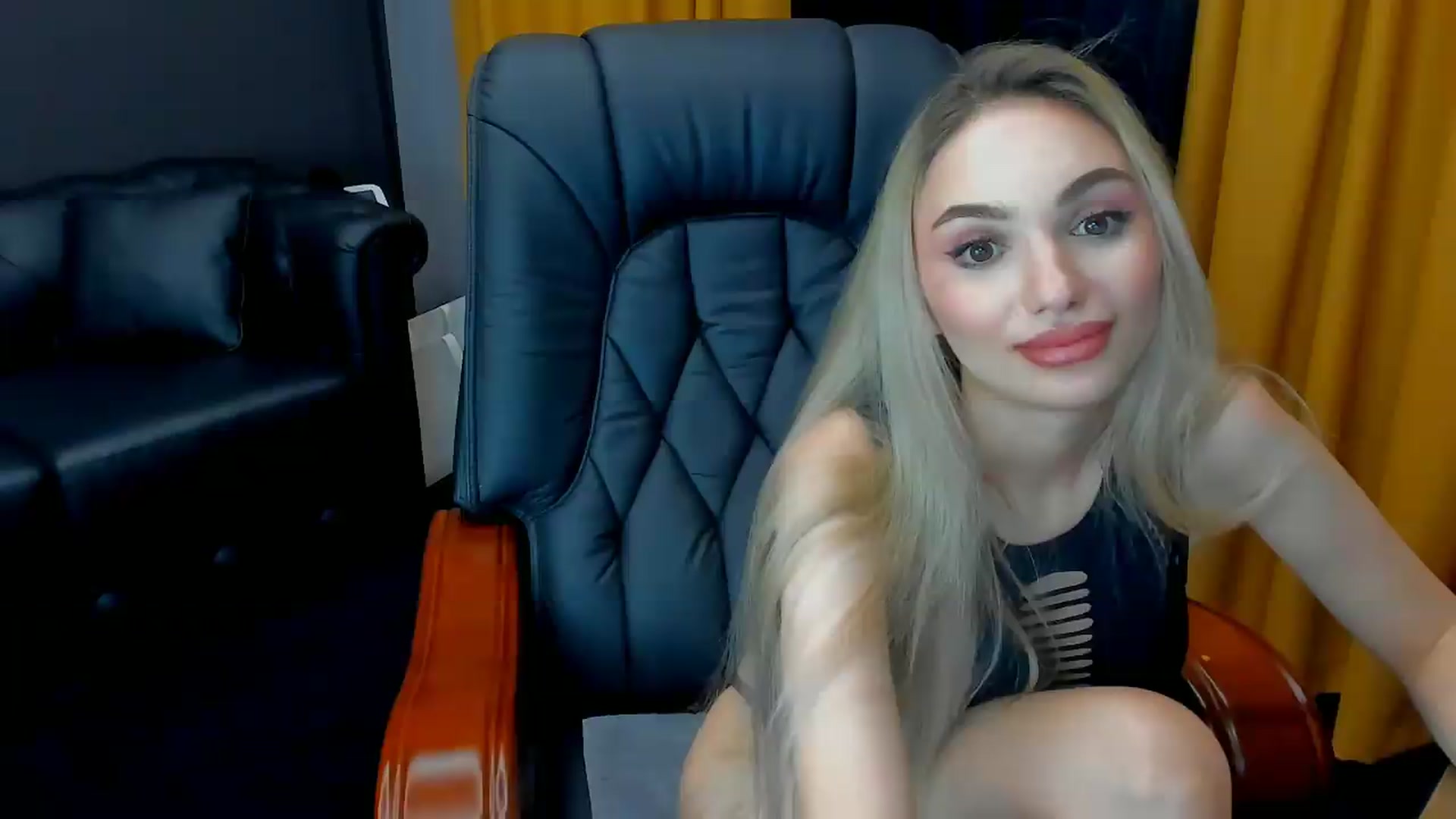 Gallery image thumbnail from HaleySweet18's myfreecams stream on, 07/08/2026, 02:45 image 1 of 20