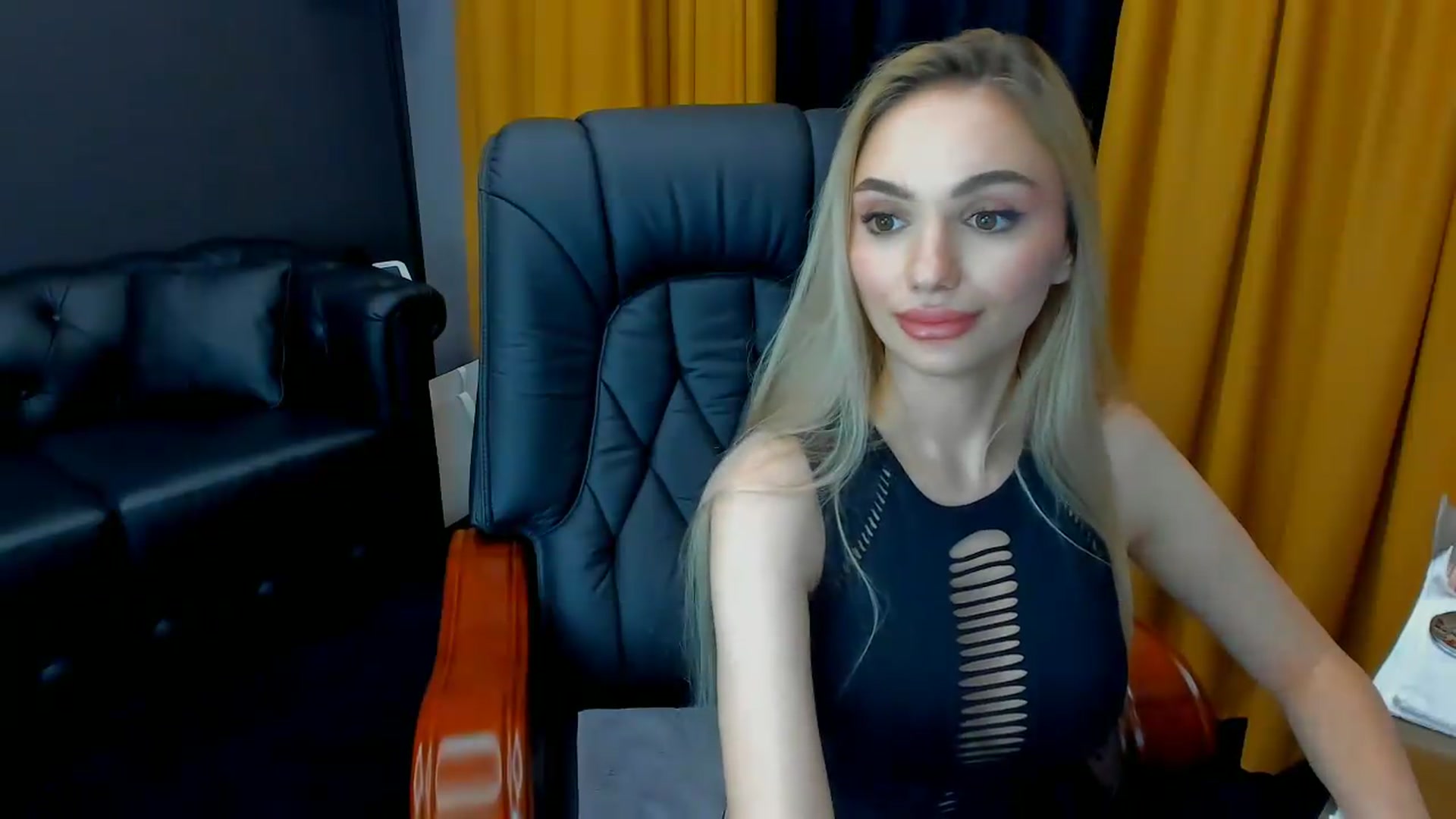 Gallery image thumbnail from HaleySweet18's myfreecams stream on, 07/08/2026, 02:45 image 12 of 20