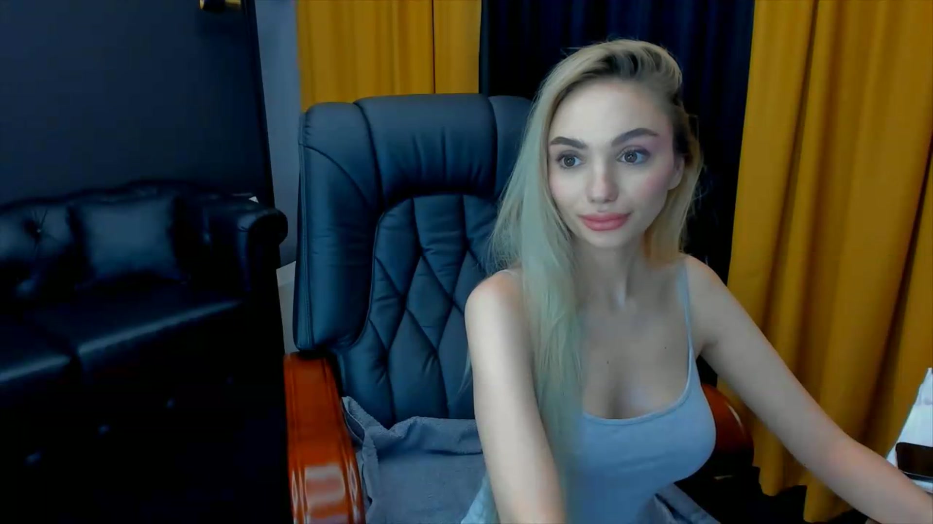 Gallery image thumbnail from HaleySweet18's myfreecams stream on, 07/09/2026, 24:00 image 4 of 20