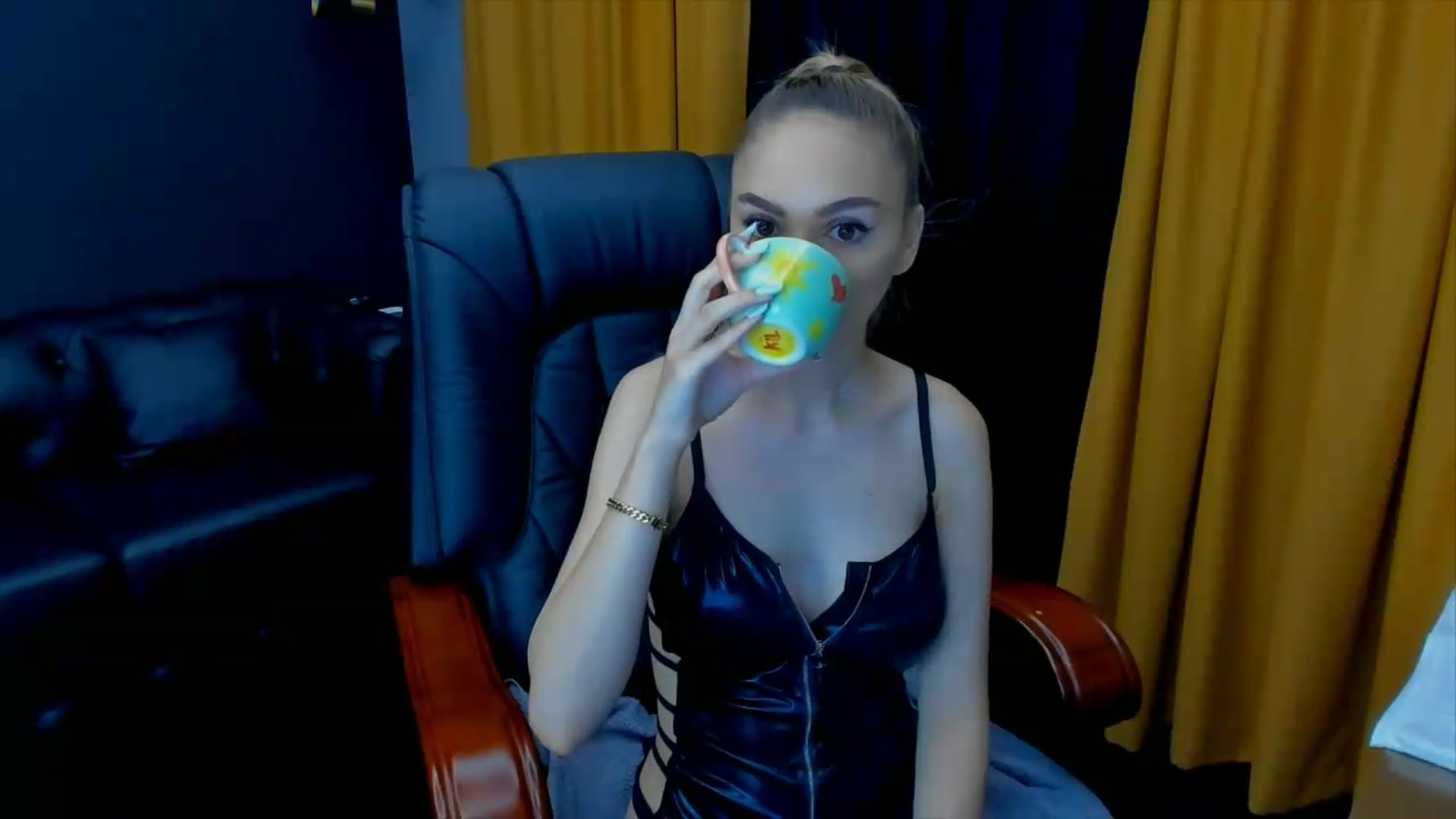 Gallery image thumbnail from HaleySweet18's myfreecams stream on, 07/09/2026, 20:35 image 12 of 20