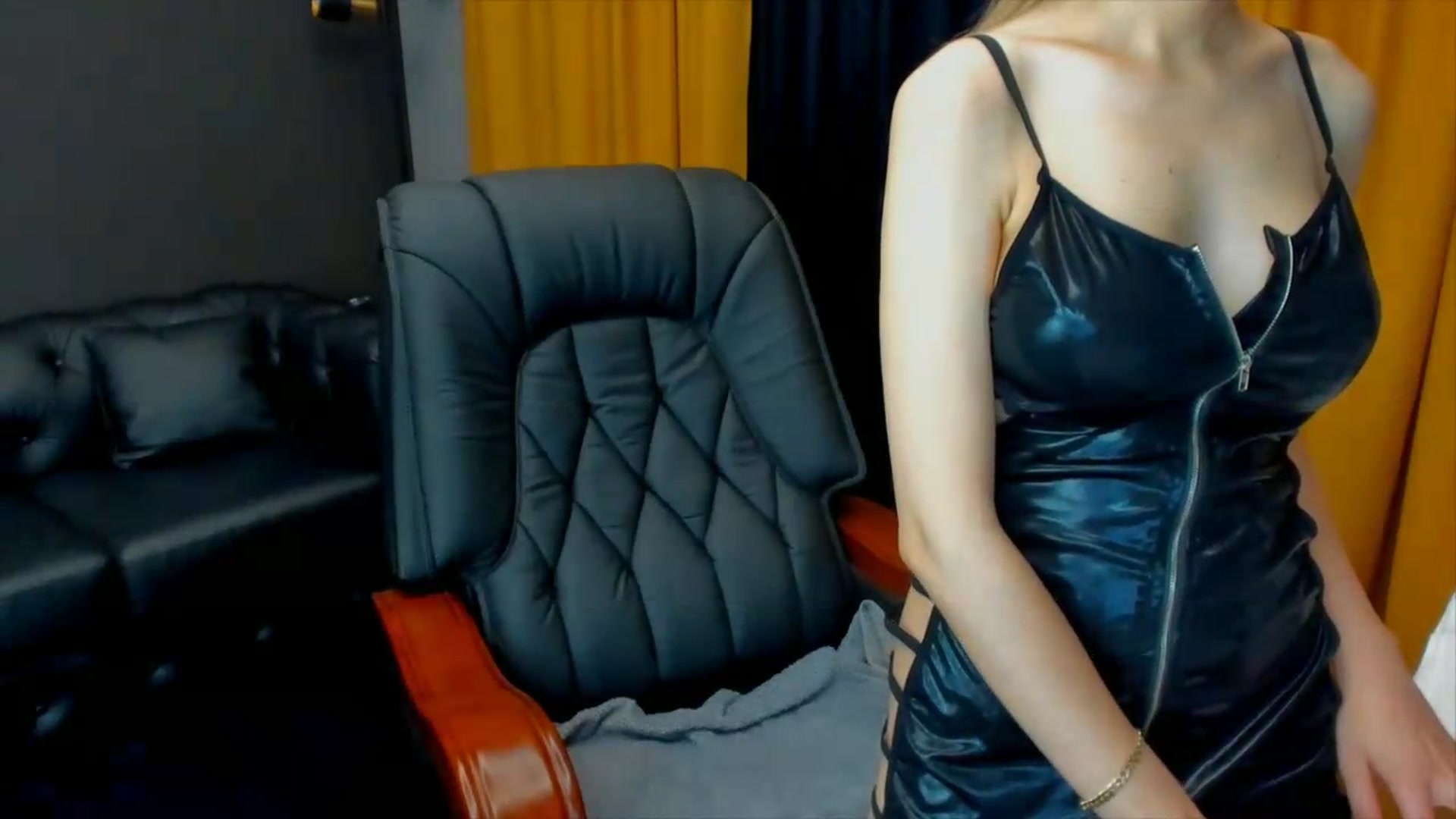 Gallery image thumbnail from HaleySweet18's myfreecams stream on, 07/09/2026, 20:35 image 9 of 20
