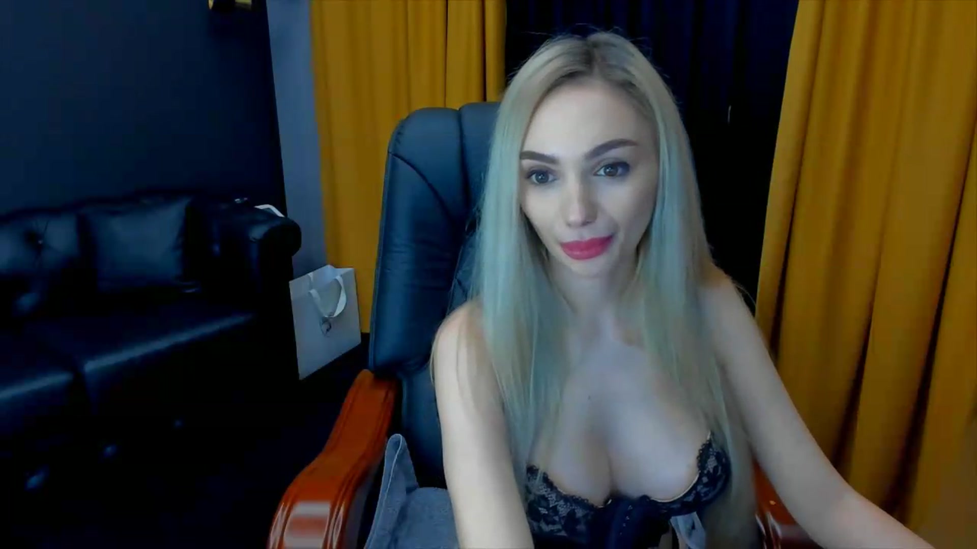 Gallery image thumbnail from HaleySweet18's myfreecams stream on, 07/11/2026, 21:30 image 16 of 20