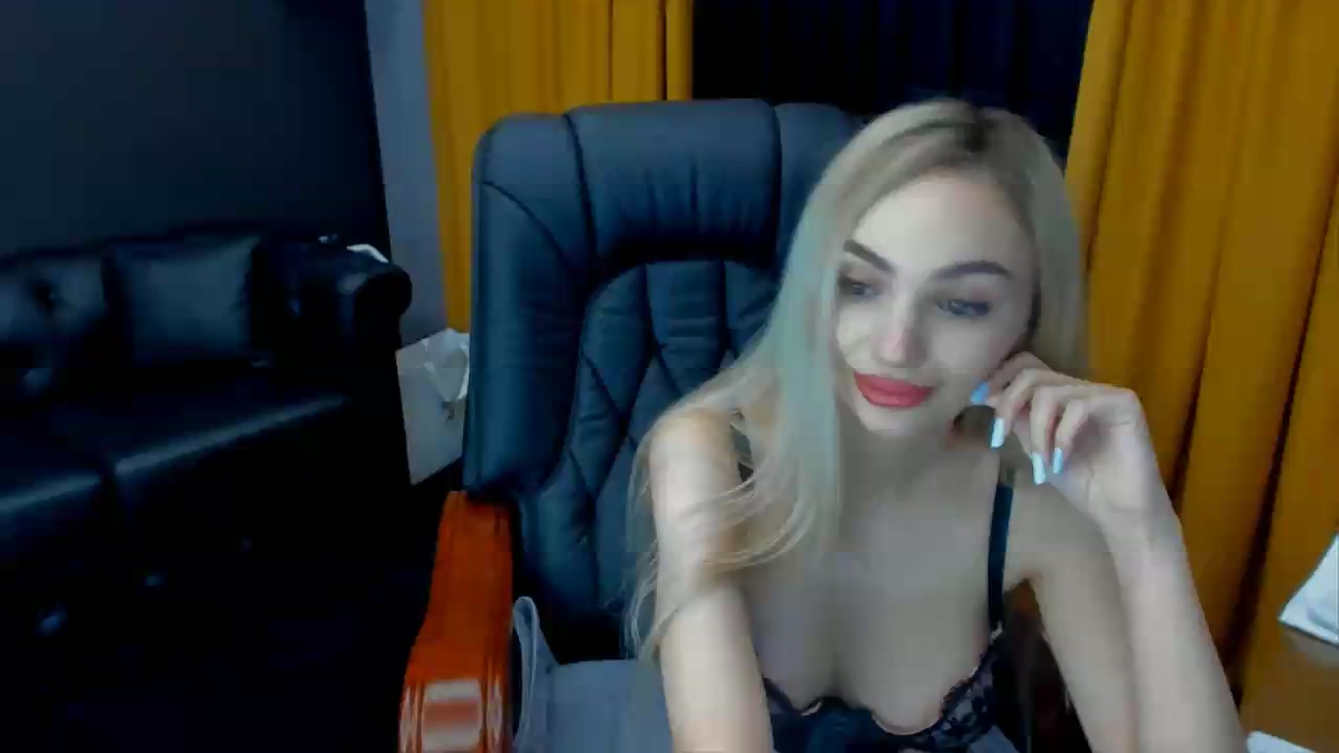 Gallery image thumbnail from HaleySweet18's myfreecams stream on, 07/11/2026, 23:19 image 16 of 20