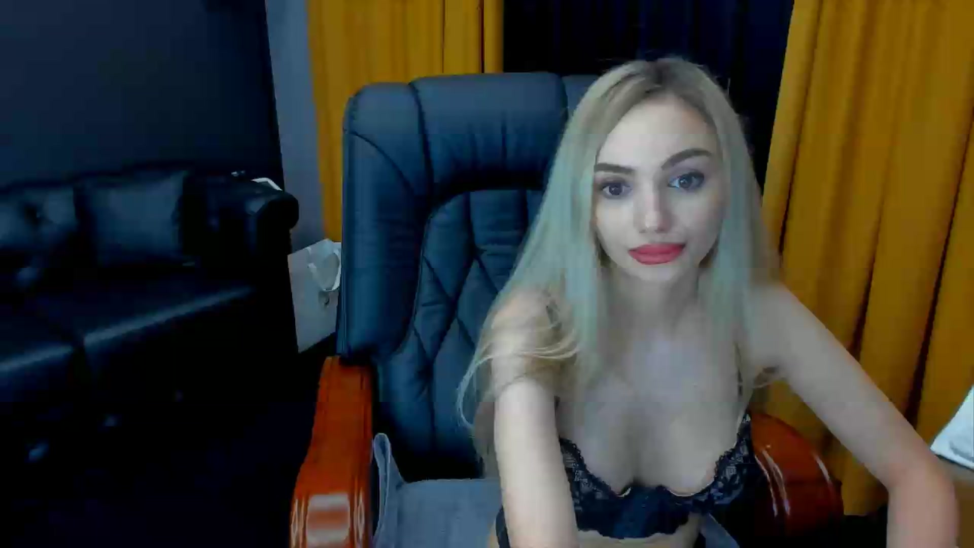 Gallery image thumbnail from HaleySweet18's myfreecams stream on, 07/11/2026, 23:19 image 15 of 20