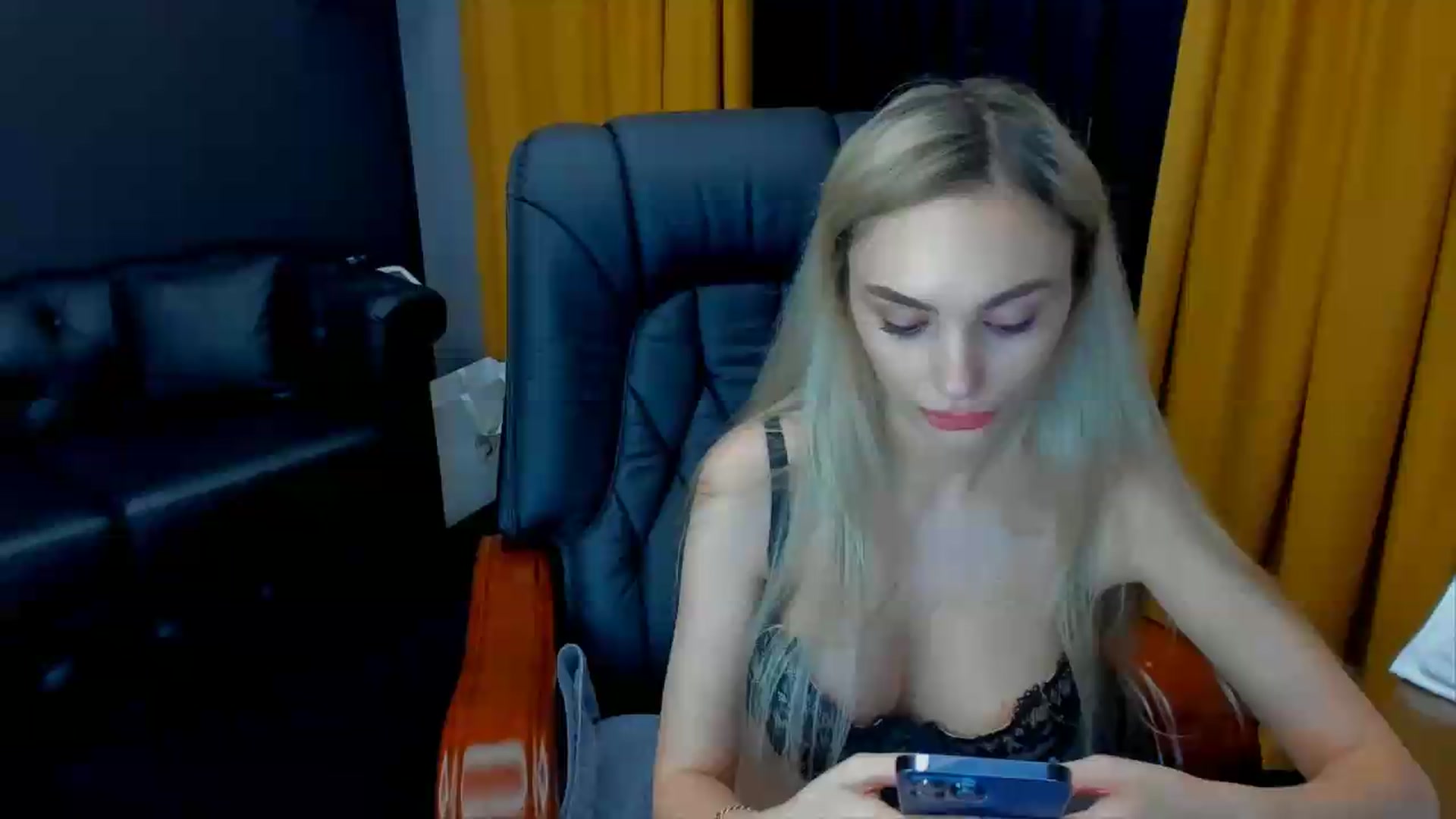 Gallery image thumbnail from HaleySweet18's myfreecams stream on, 07/11/2026, 23:19 image 3 of 20