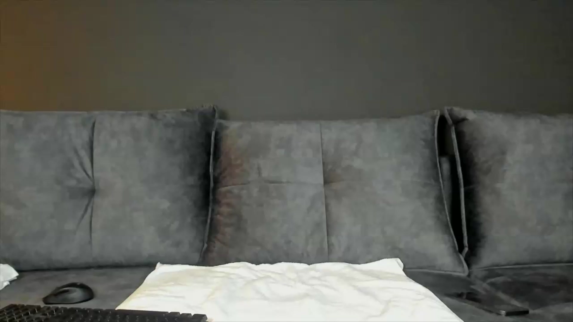 Gallery image thumbnail from HaleySweet18's myfreecams stream on, 07/18/2026, 24:36 image 14 of 20