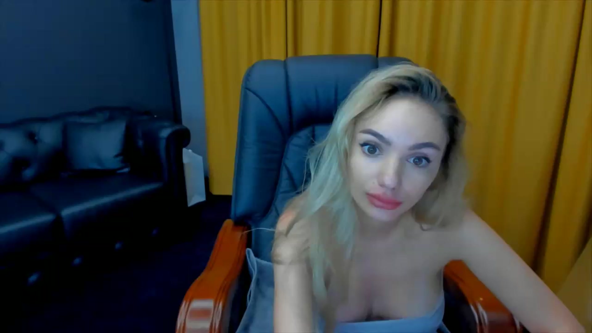 Gallery image thumbnail from HaleySweet18's myfreecams stream on, 07/22/2026, 24:35 image 1 of 20