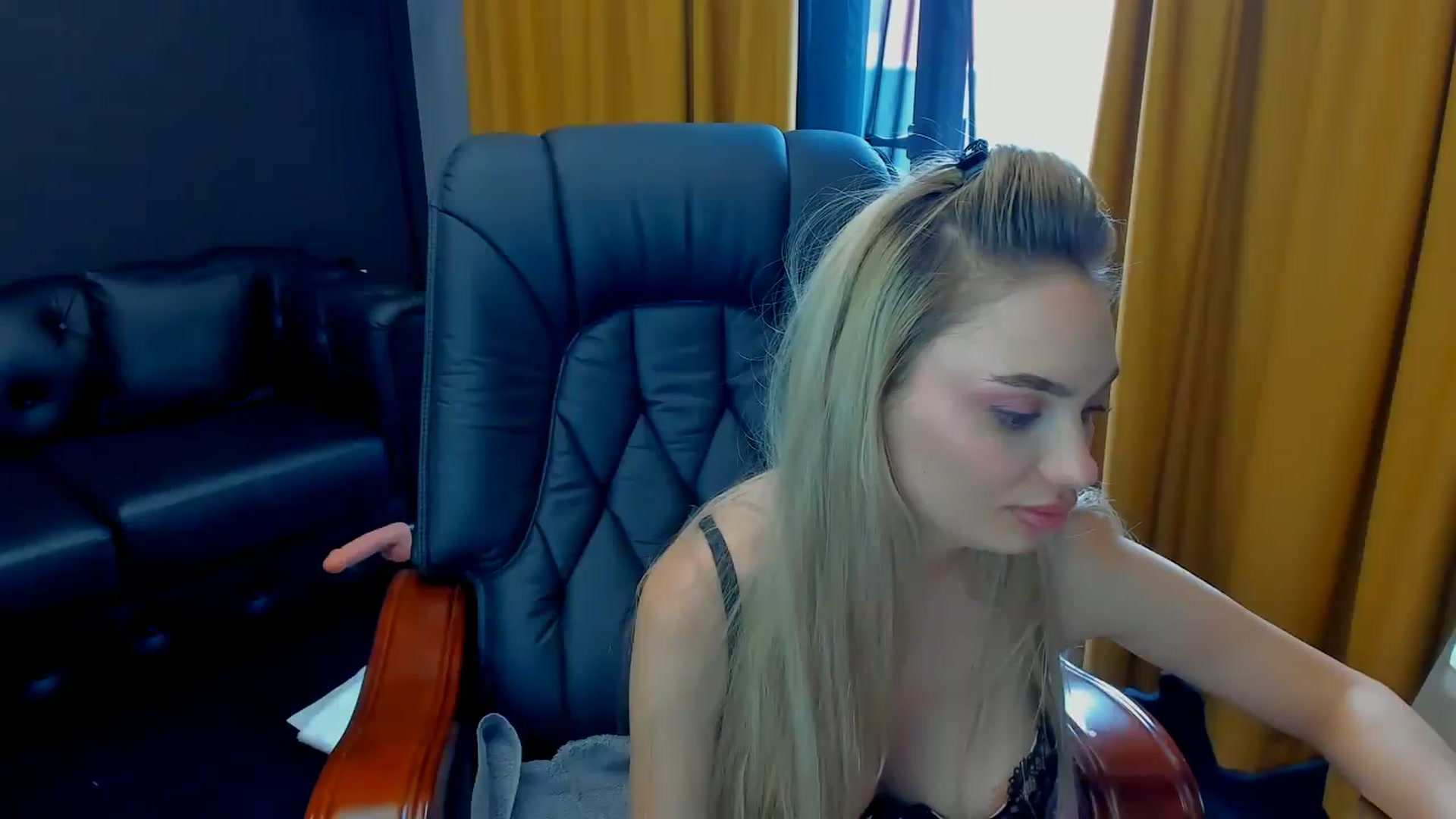 Gallery image thumbnail from HaleySweet18's myfreecams stream on, 07/24/2026, 06:41 image 10 of 20