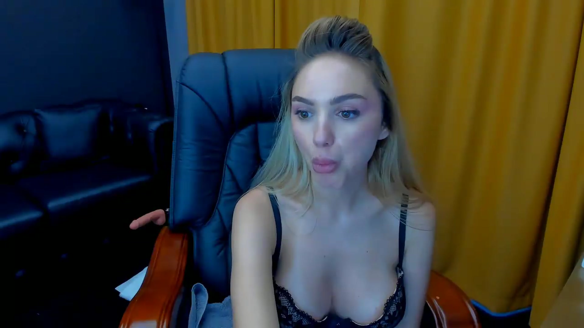 Gallery image thumbnail from HaleySweet18's myfreecams stream on, 07/24/2026, 06:41 image 5 of 20