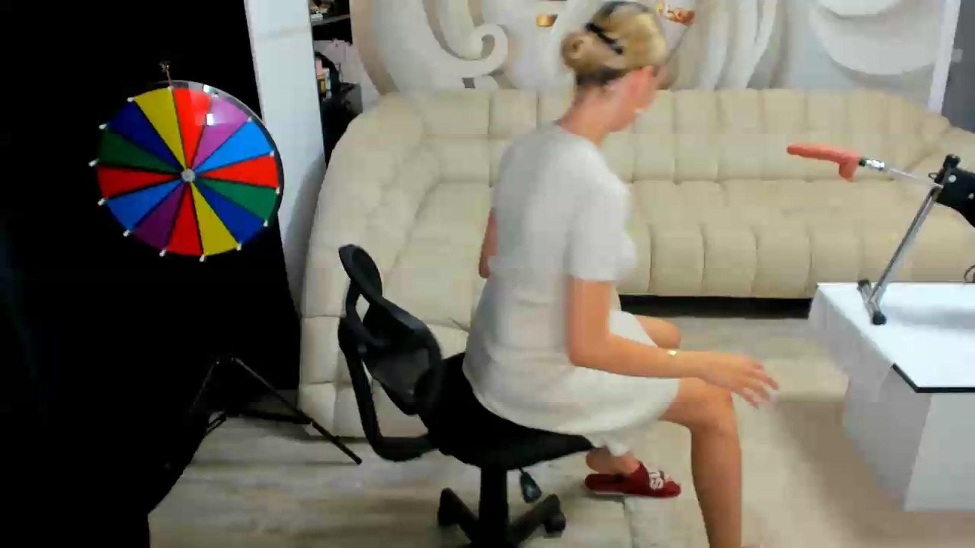 Gallery image thumbnail from HaleySweet18's myfreecams stream on, 07/28/2026, 23:51 image 2 of 20