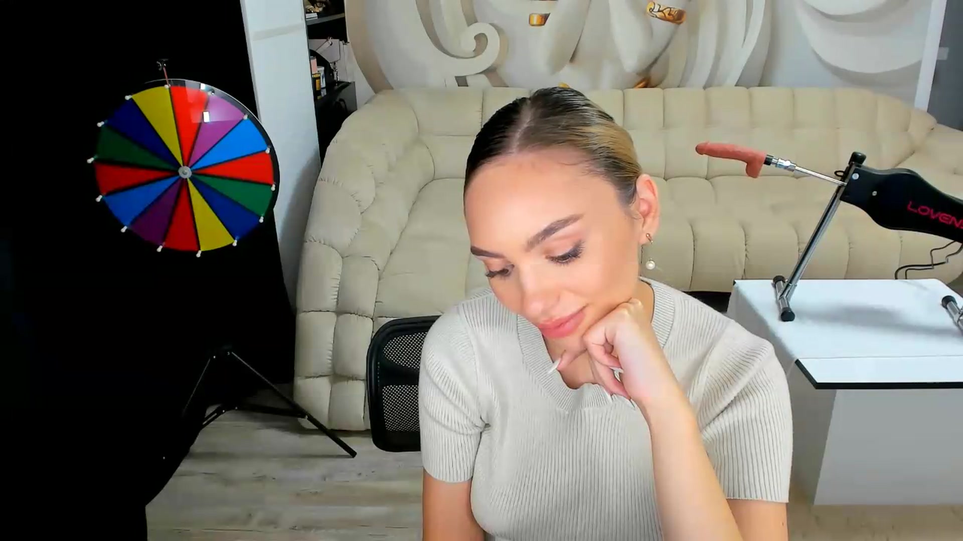 Gallery image thumbnail from HaleySweet18's myfreecams stream on, 07/28/2026, 23:51 image 3 of 20