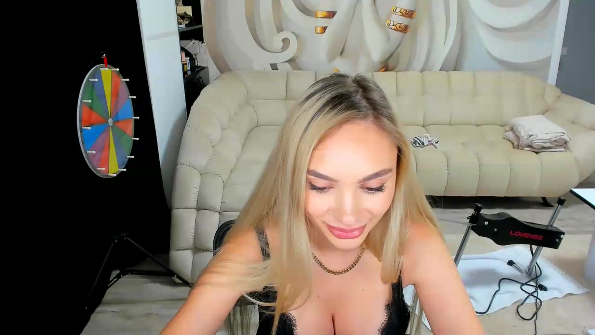 Gallery image thumbnail from HaleySweet18's myfreecams stream on, 07/30/2026, 24:18 image 14 of 20