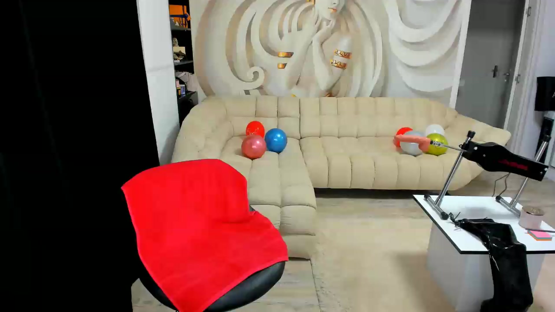 Gallery image thumbnail from HaleySweet18's myfreecams stream on, 09/18/2026, 22:32 image 1 of 20