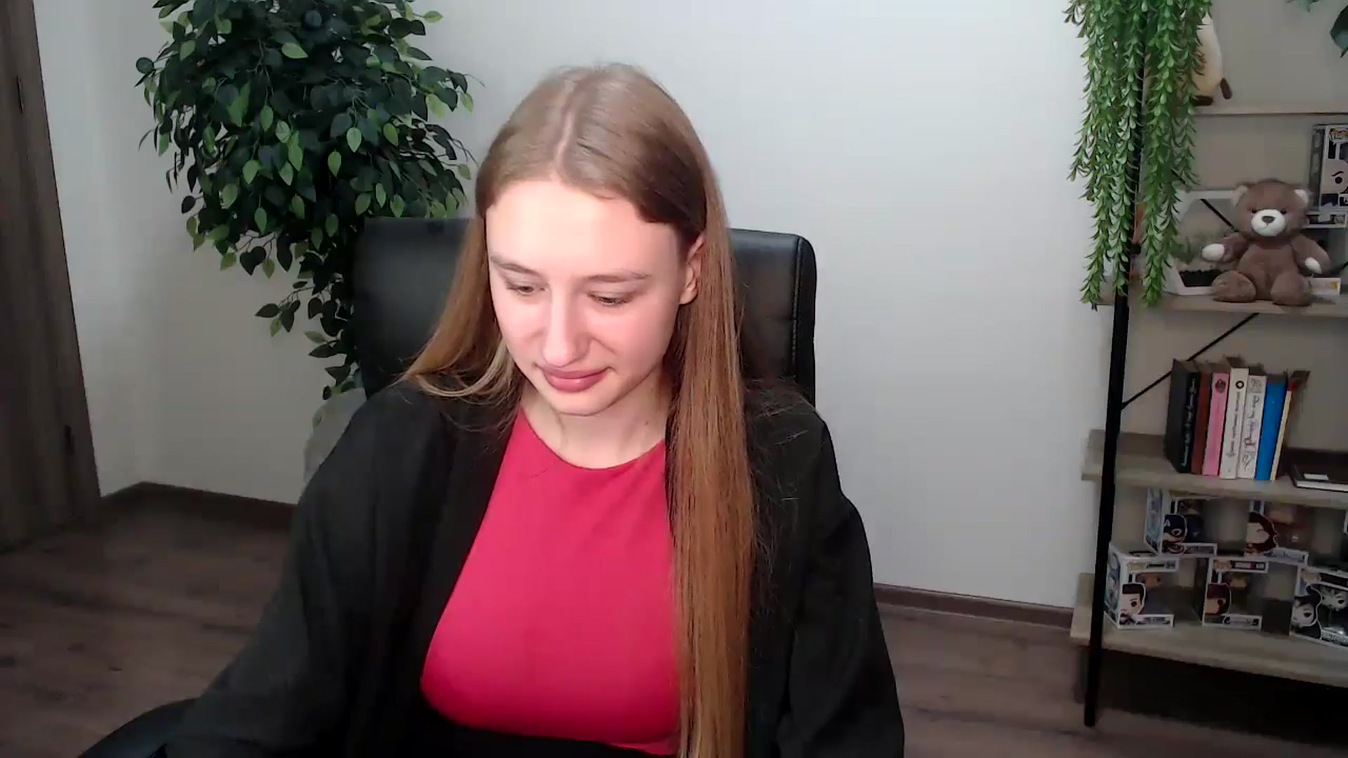 Gallery image thumbnail from HaleyVixen's myfreecams stream on, 11/19/2024, 13:48 image 3 of 20