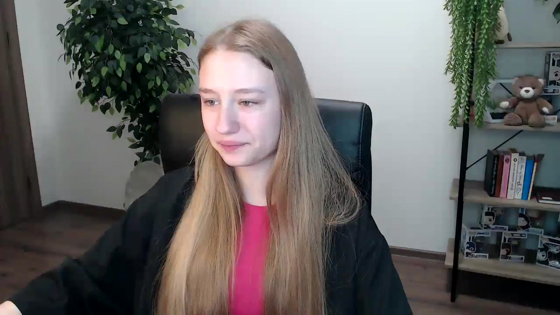 Gallery image thumbnail from HaleyVixen's myfreecams stream on, 11/20/2024, 10:42 image 5 of 20