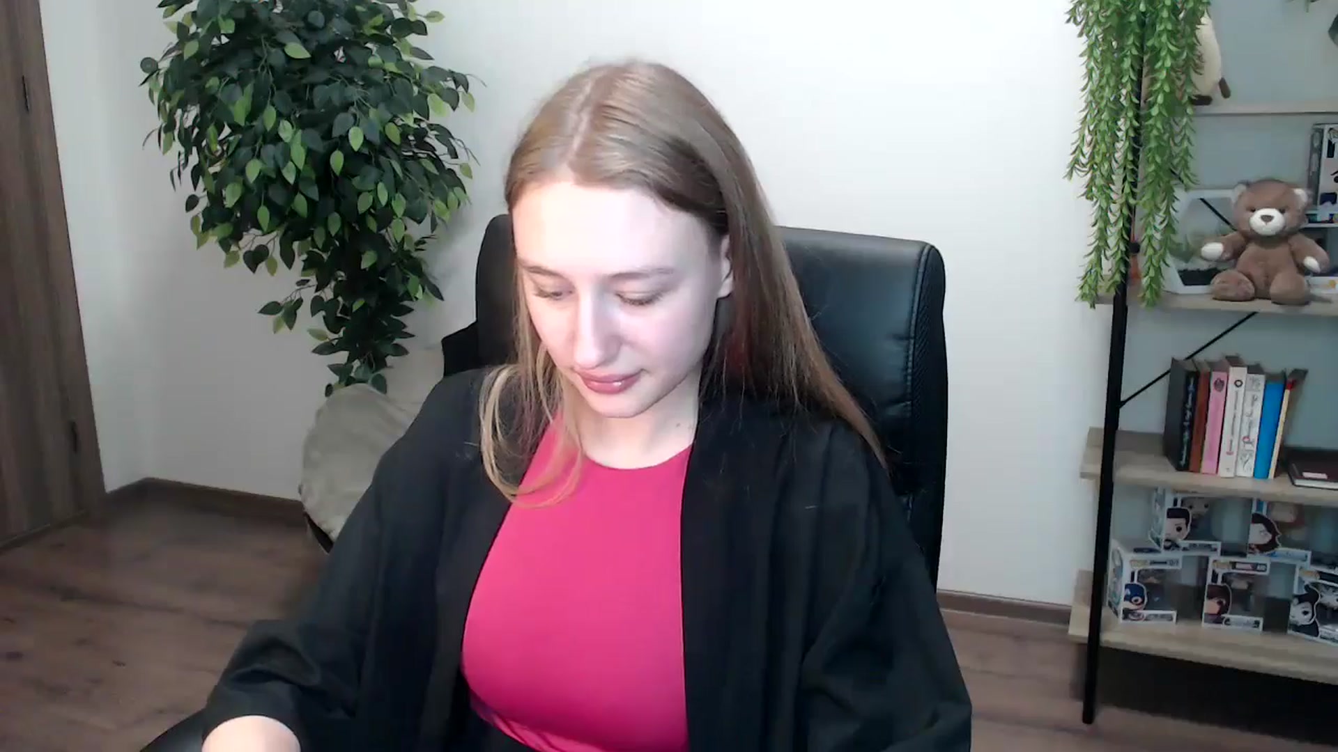 Gallery image thumbnail from HaleyVixen's myfreecams stream on, 11/20/2024, 13:04 image 19 of 20