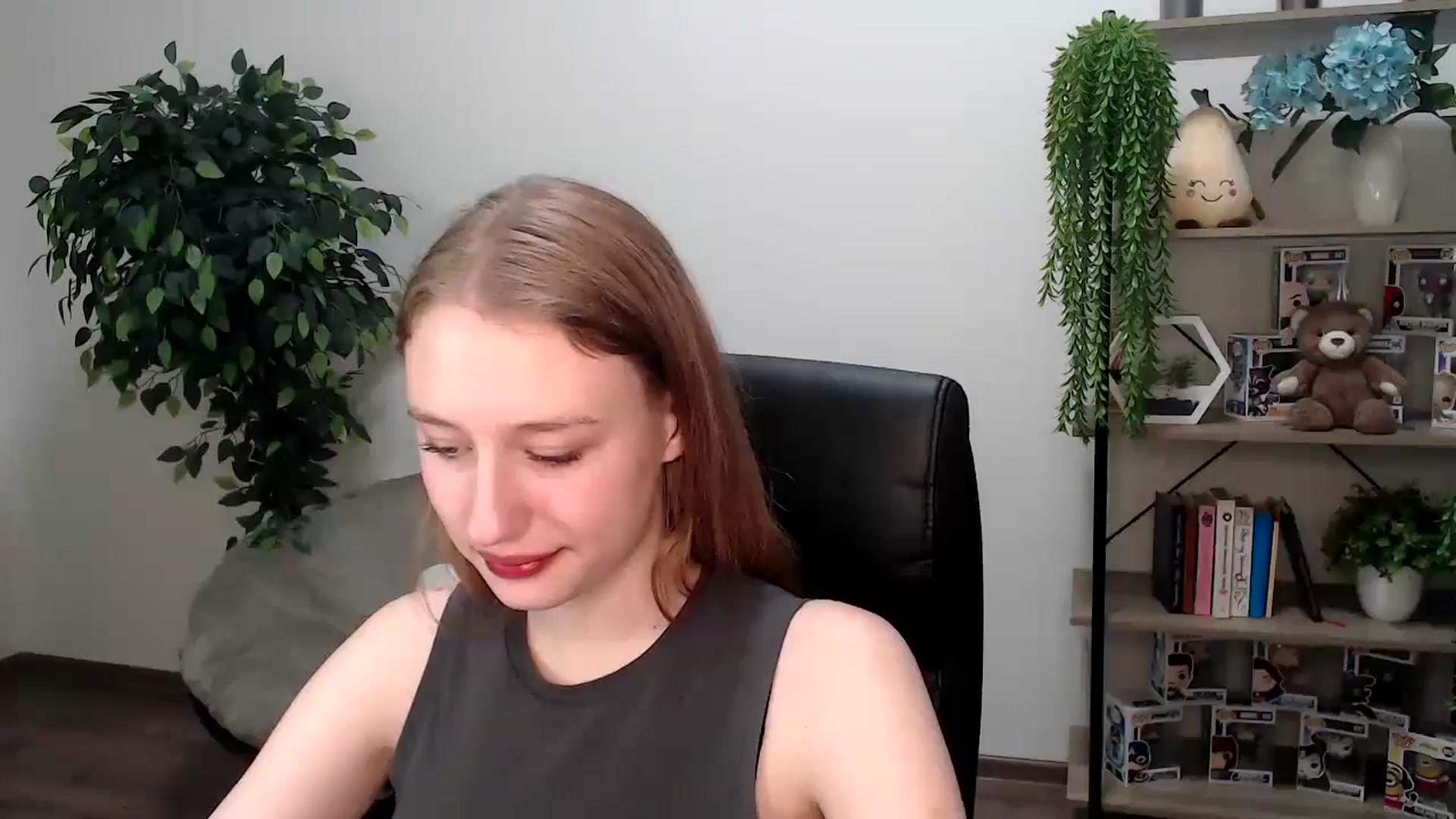 Gallery image thumbnail from HaleyVixen's myfreecams stream on, 11/24/2024, 12:59 image 19 of 20