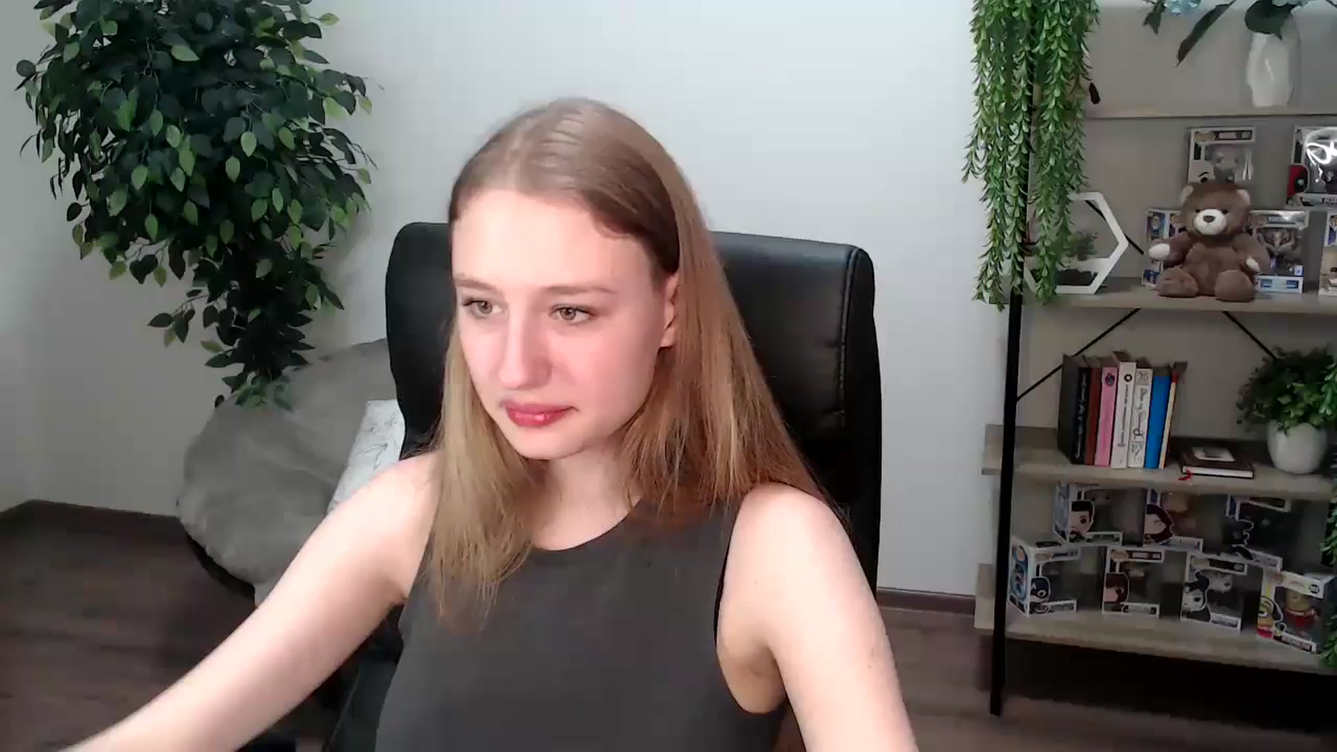 Gallery image thumbnail from HaleyVixen's myfreecams stream on, 11/24/2024, 12:59 image 6 of 20