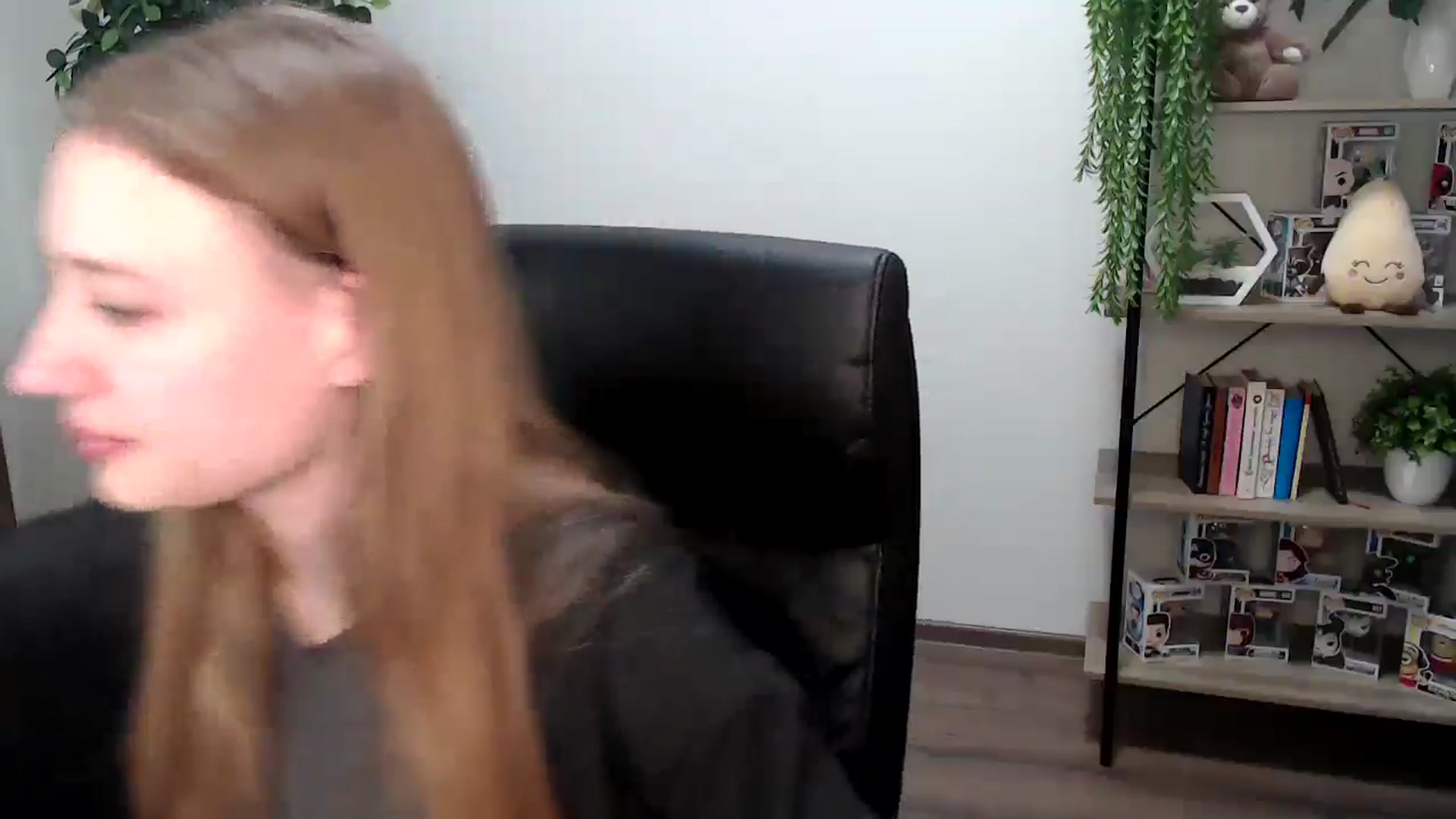 Gallery image thumbnail from HaleyVixen's myfreecams stream on, 11/25/2024, 12:07 image 8 of 20