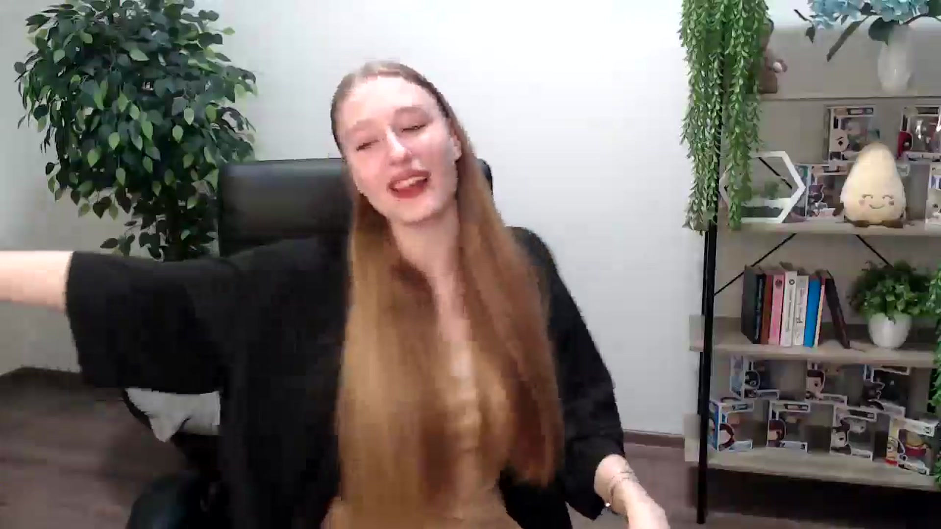 Gallery image thumbnail from HaleyVixen's myfreecams stream on, 11/26/2024, 12:48 image 5 of 20