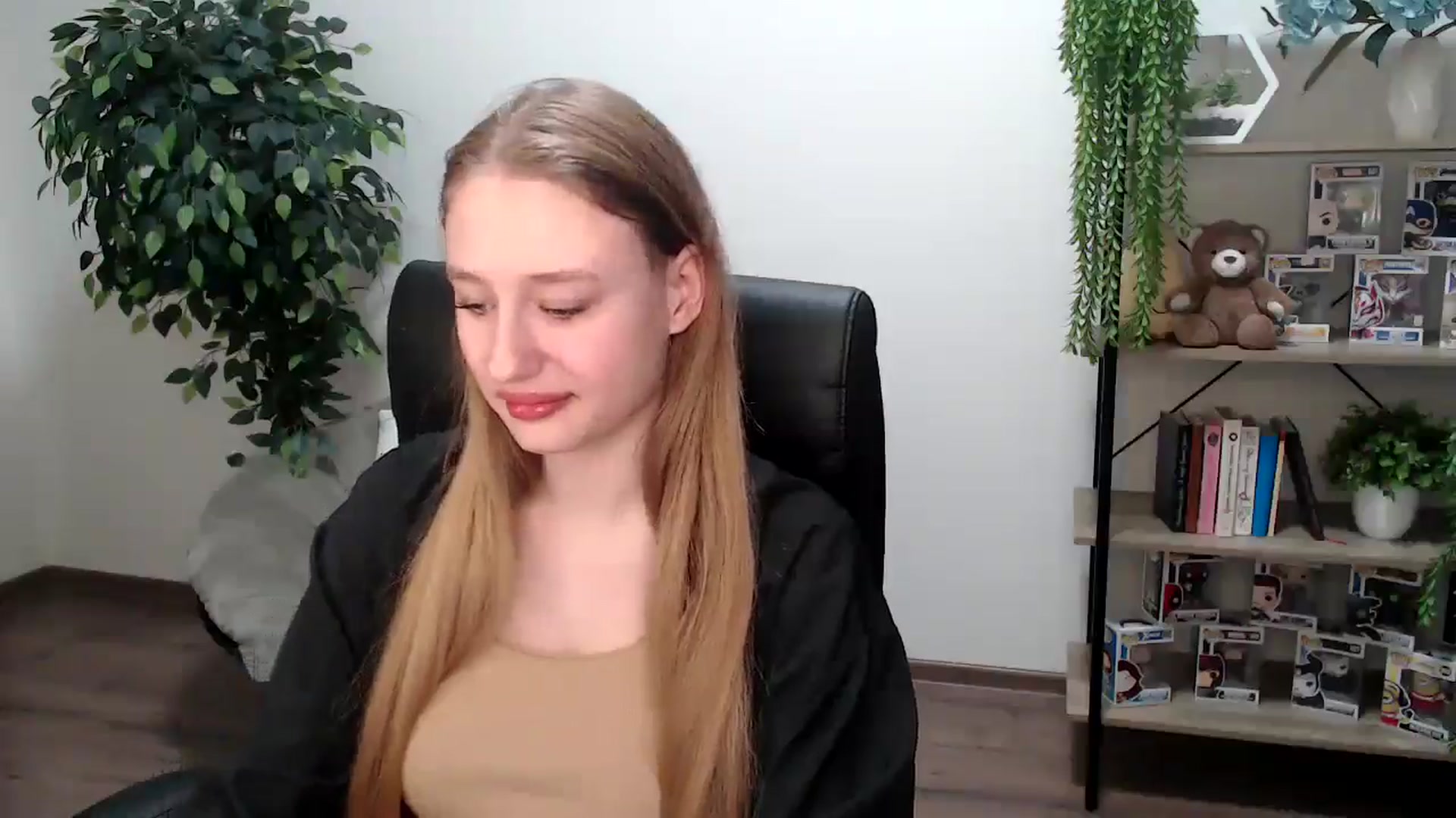 Gallery image thumbnail from HaleyVixen's myfreecams stream on, 11/26/2024, 12:48 image 20 of 20
